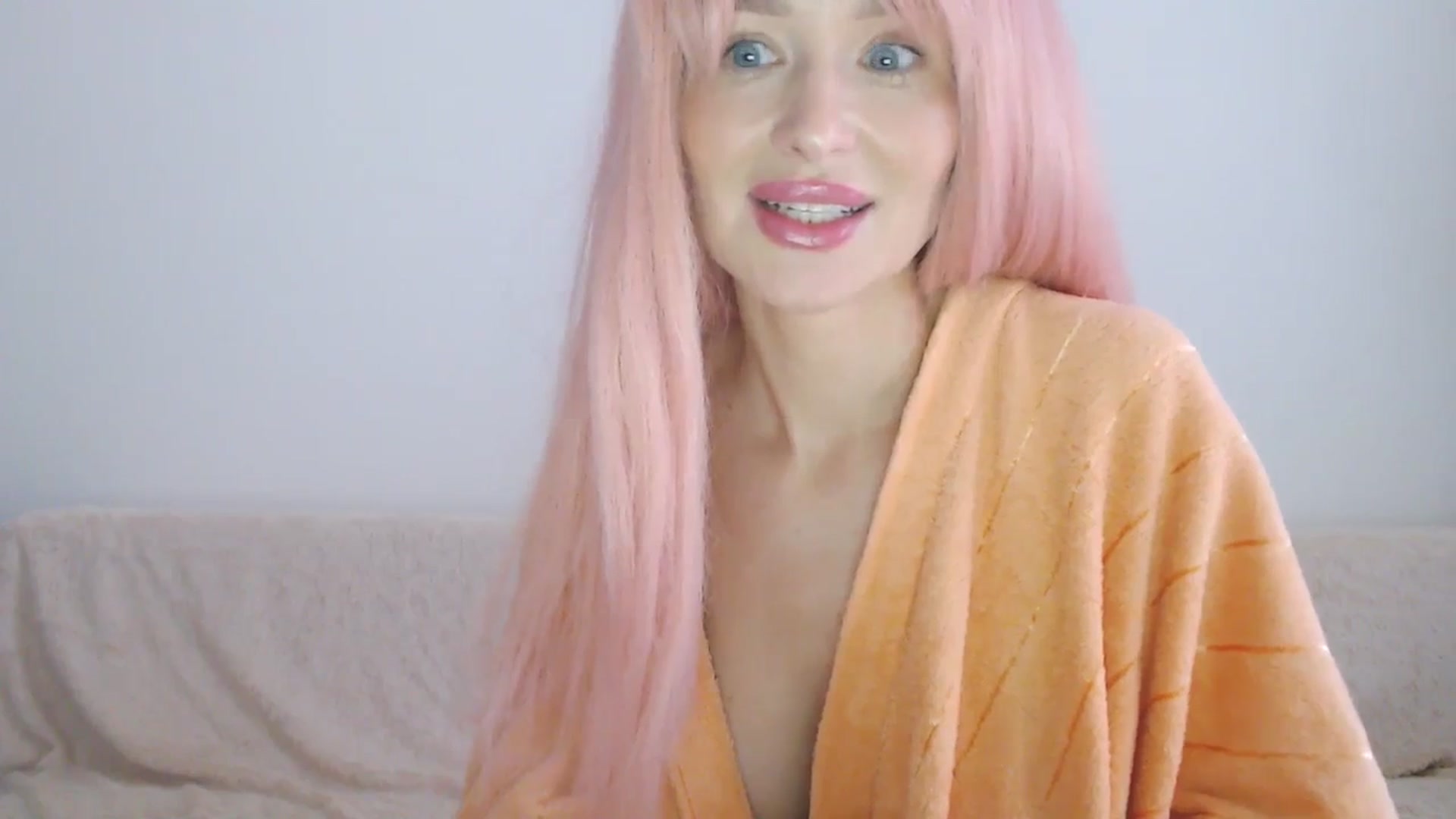 Gallery image thumbnail from Xxxawesomeart's myfreecams stream on, 10/13/2024, 14:47 image 9 of 20