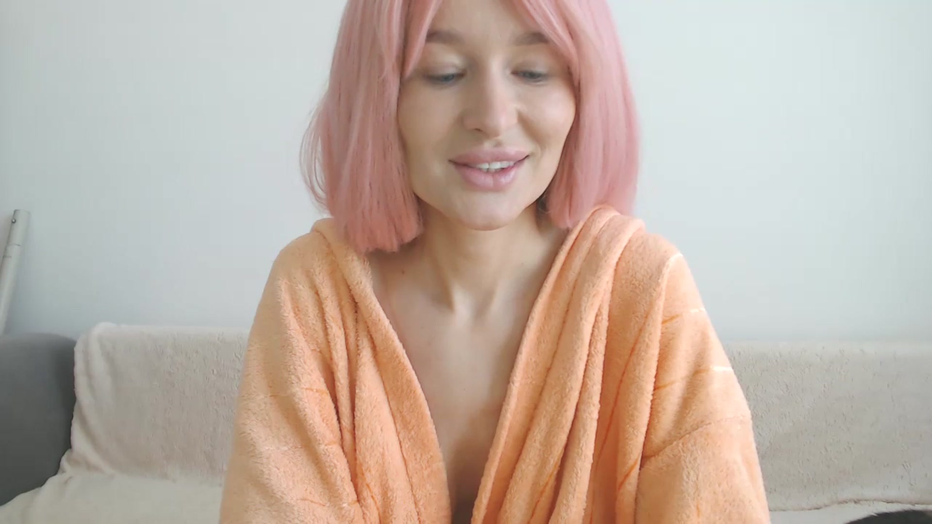 Gallery image thumbnail from Xxxawesomeart's myfreecams stream on, 10/15/2024, 11:14 image 6 of 20