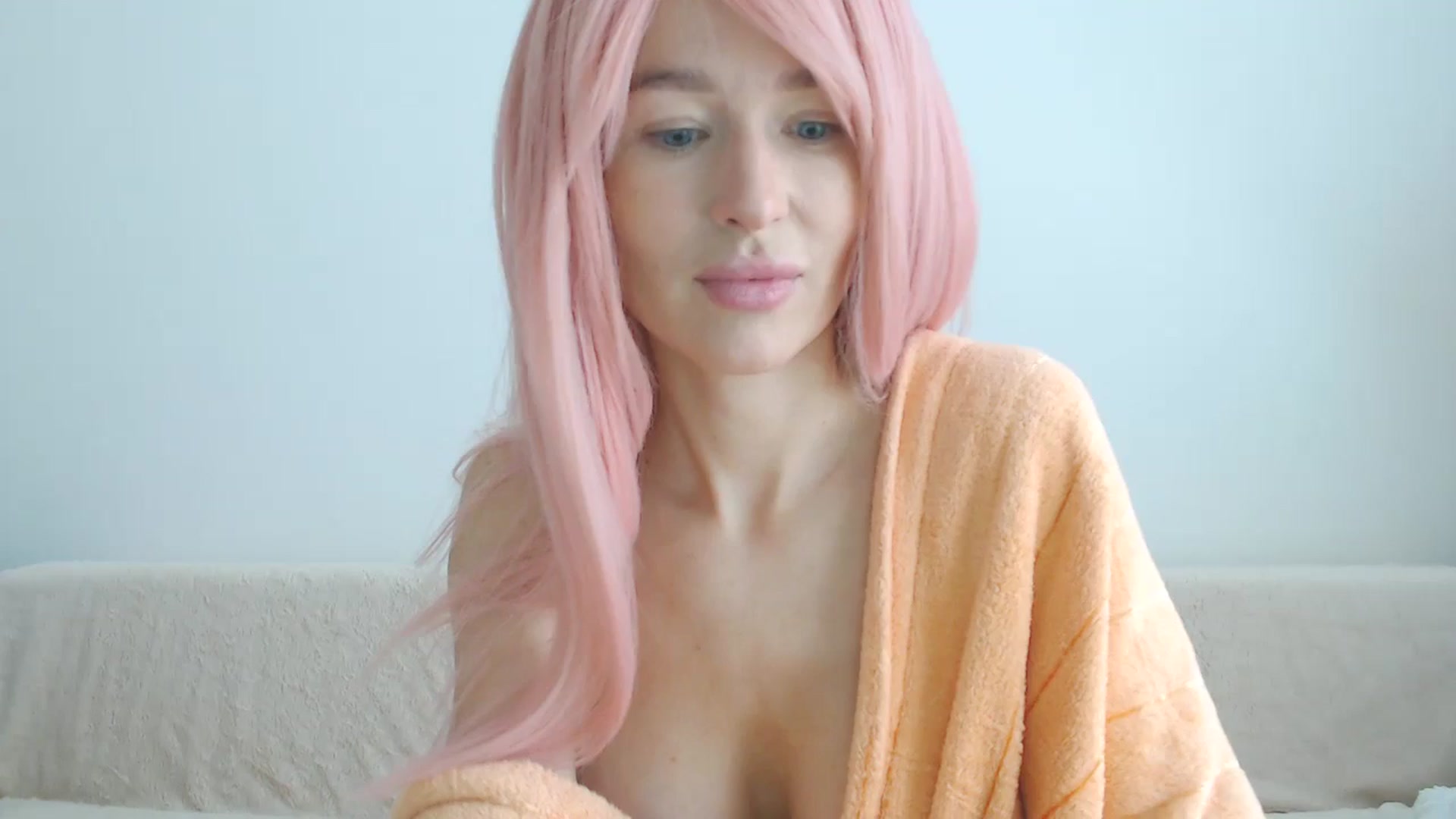Gallery image thumbnail from Xxxawesomeart's myfreecams stream on, 10/21/2024, 10:43 image 1 of 20