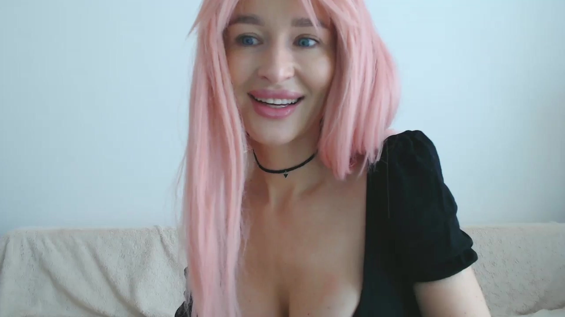 Gallery image thumbnail from Xxxawesomeart's myfreecams stream on, 10/30/2024, 11:40 image 14 of 20