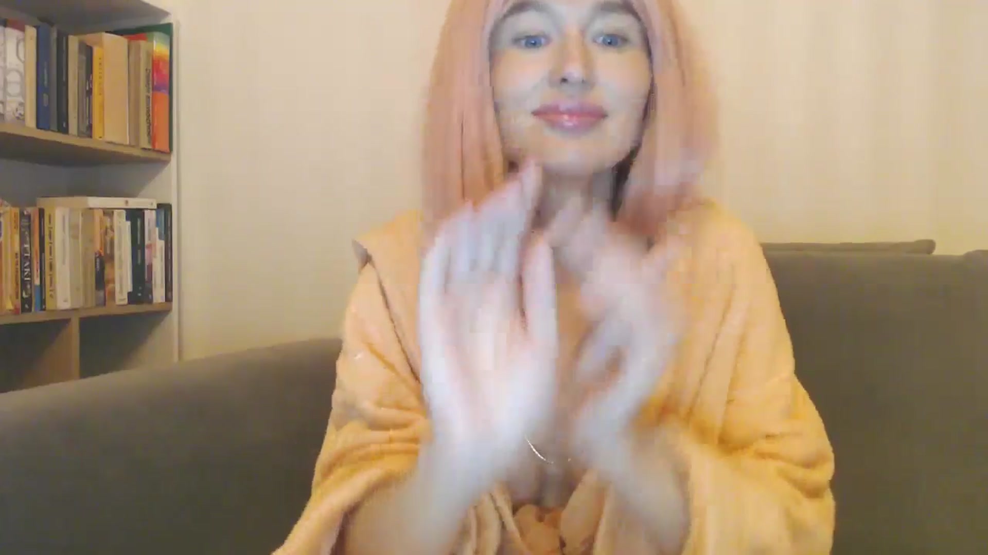 Gallery image thumbnail from Xxxawesomeart's myfreecams stream on, 11/17/2024, 15:46 image 6 of 20