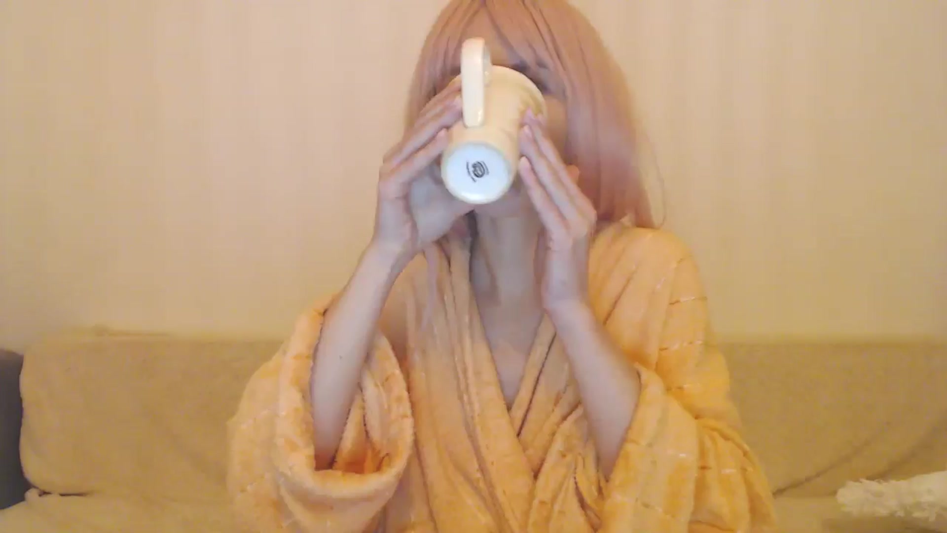 Gallery image thumbnail from Xxxawesomeart's myfreecams stream on, 11/21/2024, 15:49 image 18 of 20