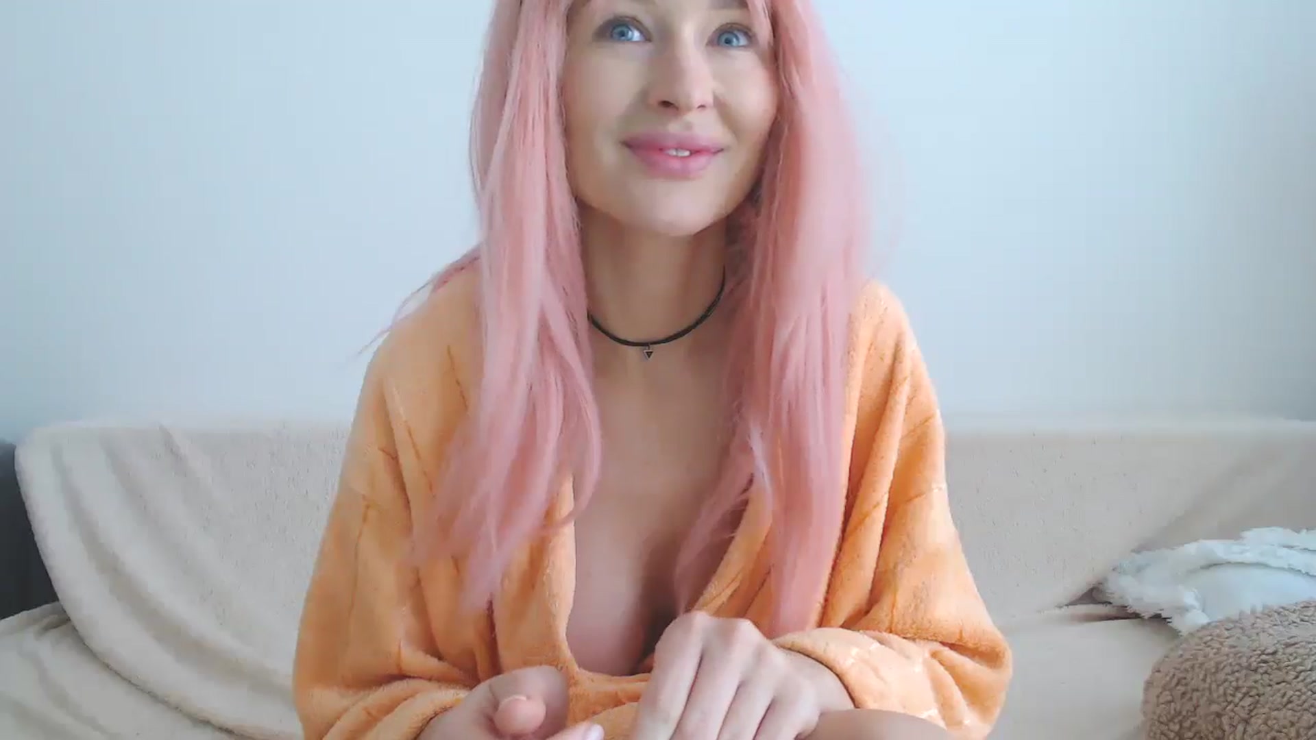Gallery image thumbnail from Xxxawesomeart's myfreecams stream on, 11/25/2024, 10:30 image 2 of 20