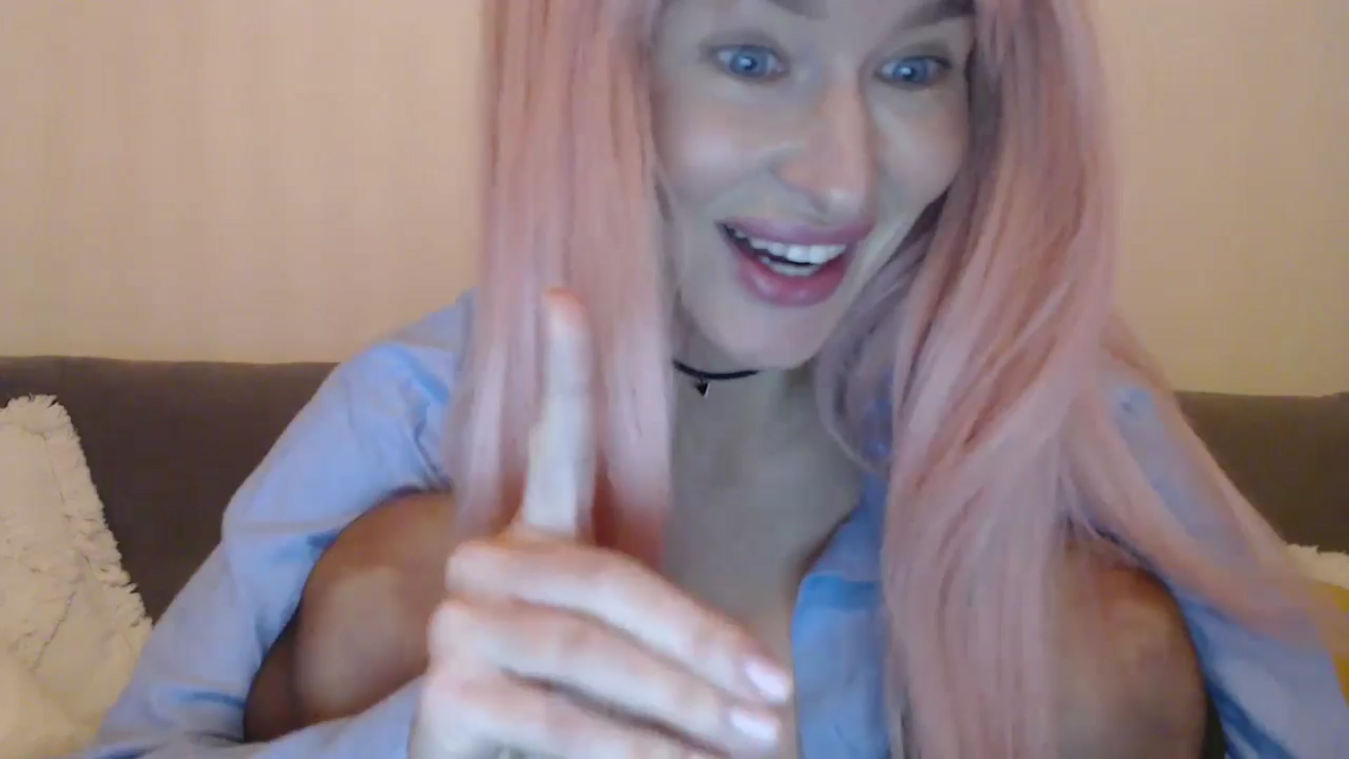 Gallery image thumbnail from Xxxawesomeart's myfreecams stream on, 11/27/2024, 15:12 image 14 of 20