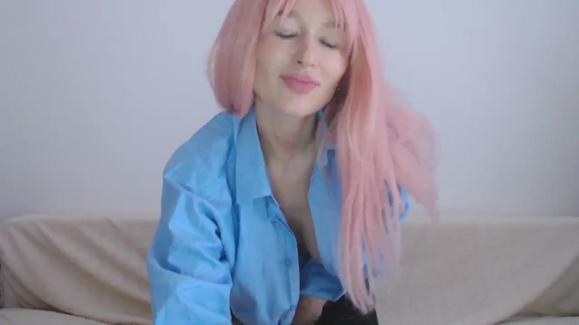 Gallery image thumbnail from Xxxawesomeart's myfreecams stream on, 11/29/2024, 12:55 image 17 of 20