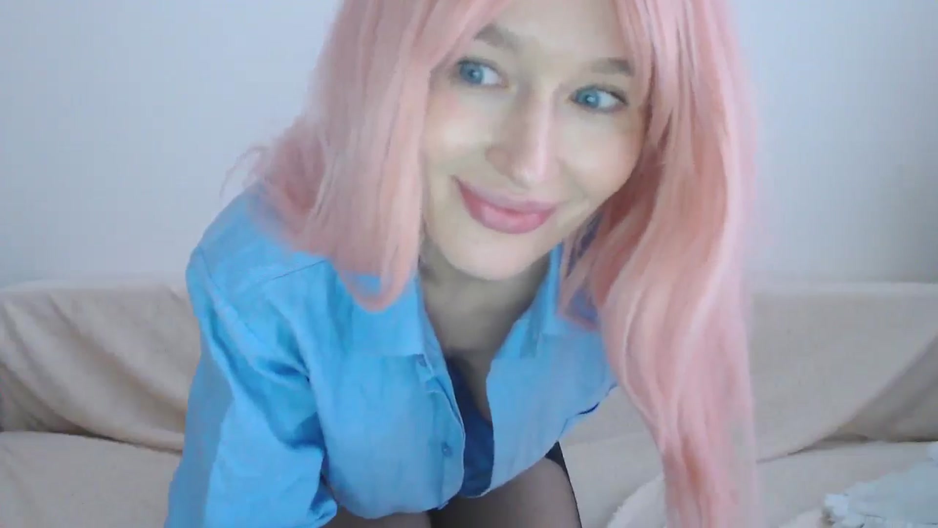 Gallery image thumbnail from Xxxawesomeart's myfreecams stream on, 11/29/2024, 12:55 image 15 of 20