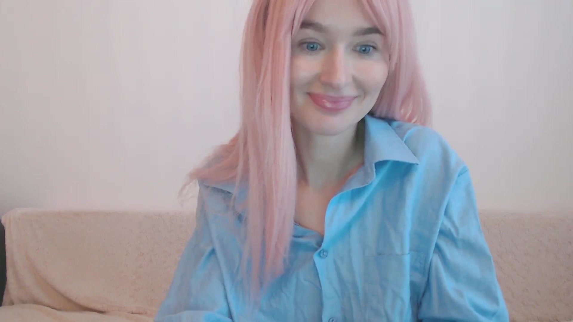 Gallery image thumbnail from Xxxawesomeart's myfreecams stream on, 12/07/2024, 13:15 image 3 of 20