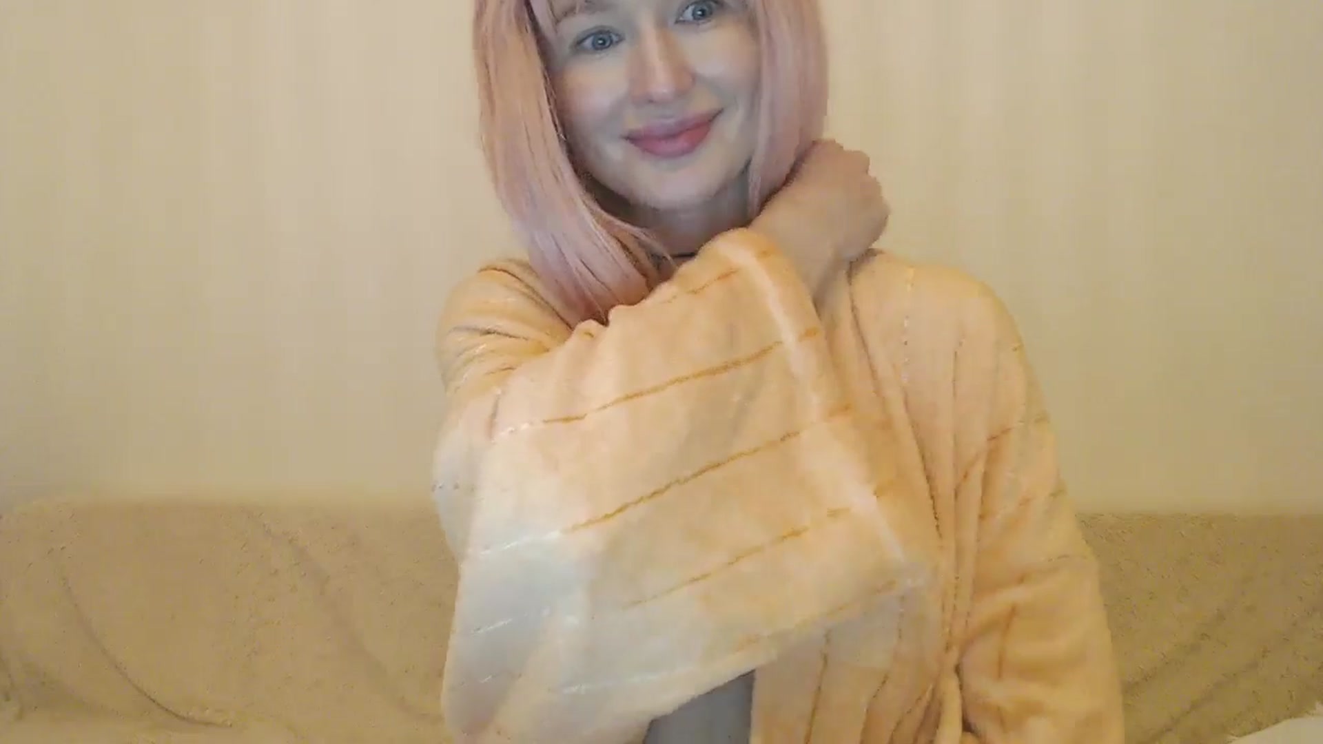 Gallery image thumbnail from Xxxawesomeart's myfreecams stream on, 12/08/2024, 16:30 image 6 of 20
