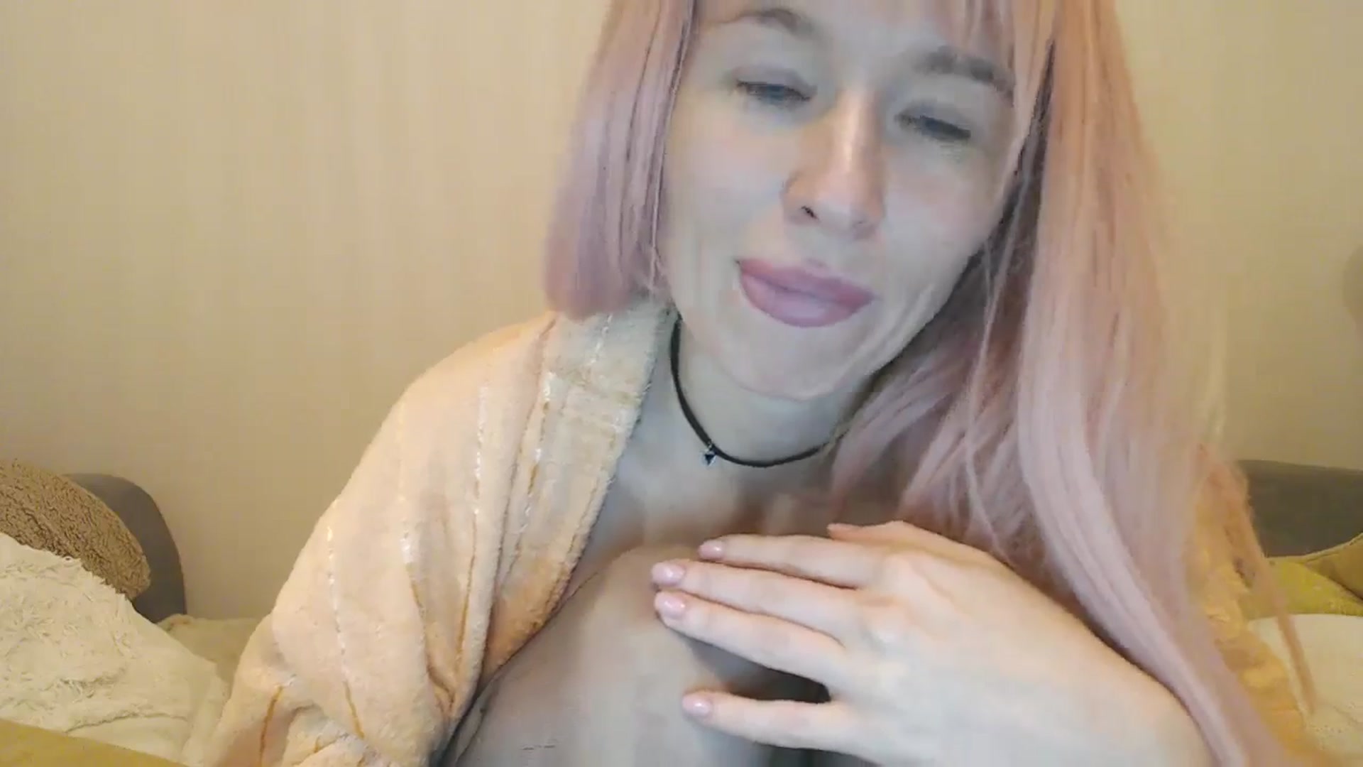 Gallery image thumbnail from Xxxawesomeart's myfreecams stream on, 12/25/2024, 23:43 image 15 of 20