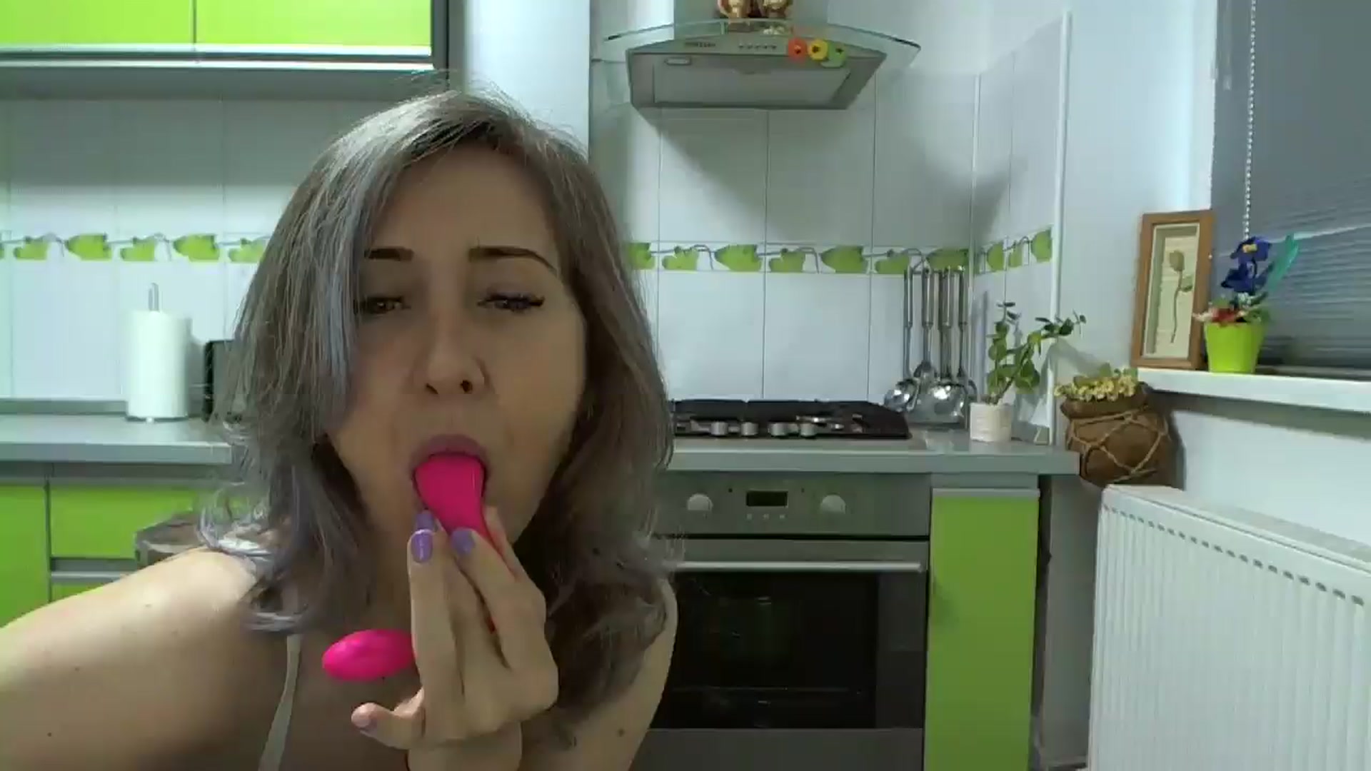 Gallery image thumbnail from Xxxkatrinegl1's myfreecams stream on, 06/28/2025, 07:52 image 1 of 20