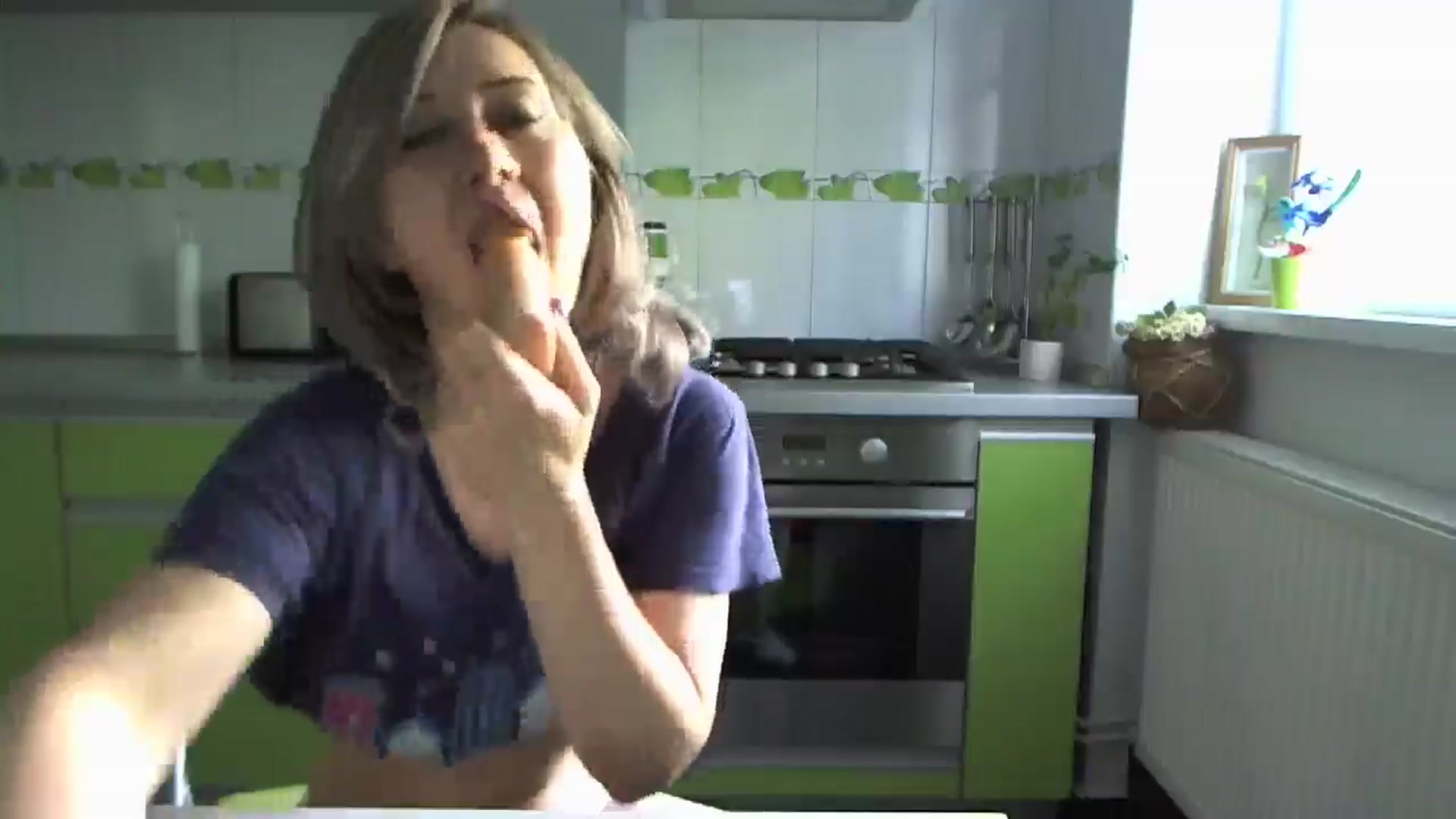 Gallery image thumbnail from Xxxkatrinegl1's myfreecams stream on, 07/13/2025, 07:19 image 20 of 20
