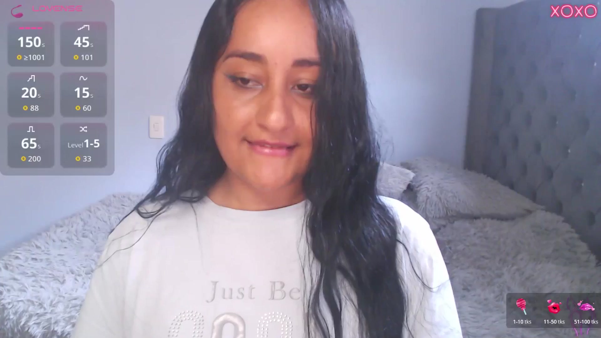 Gallery image thumbnail from Xxxvenus888's myfreecams stream on, 04/13/2026, 18:20 image 13 of 20