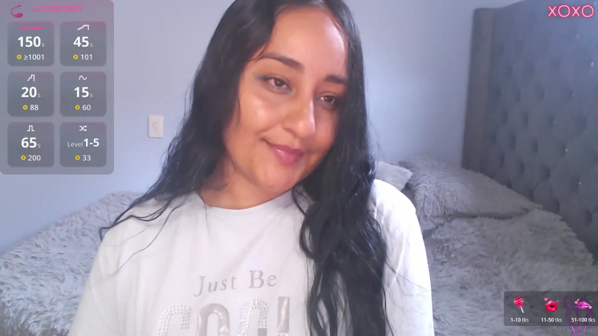 Gallery image thumbnail from Xxxvenus888's myfreecams stream on, 04/13/2026, 18:20 image 14 of 20