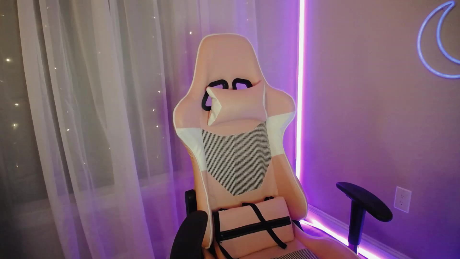 Gallery image thumbnail from Xylia's myfreecams stream on, 01/04/2023, 05:08 image 14 of 20