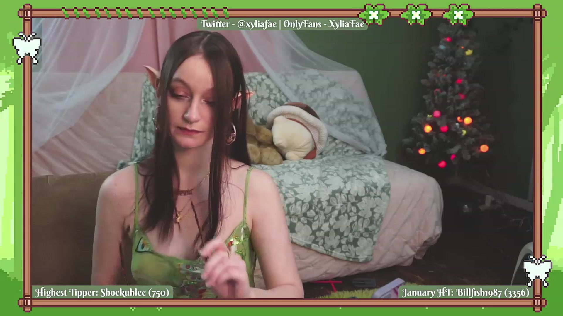 Gallery image thumbnail from XyliaFae's myfreecams stream on, 01/20/2023, 04:25 image 12 of 20
