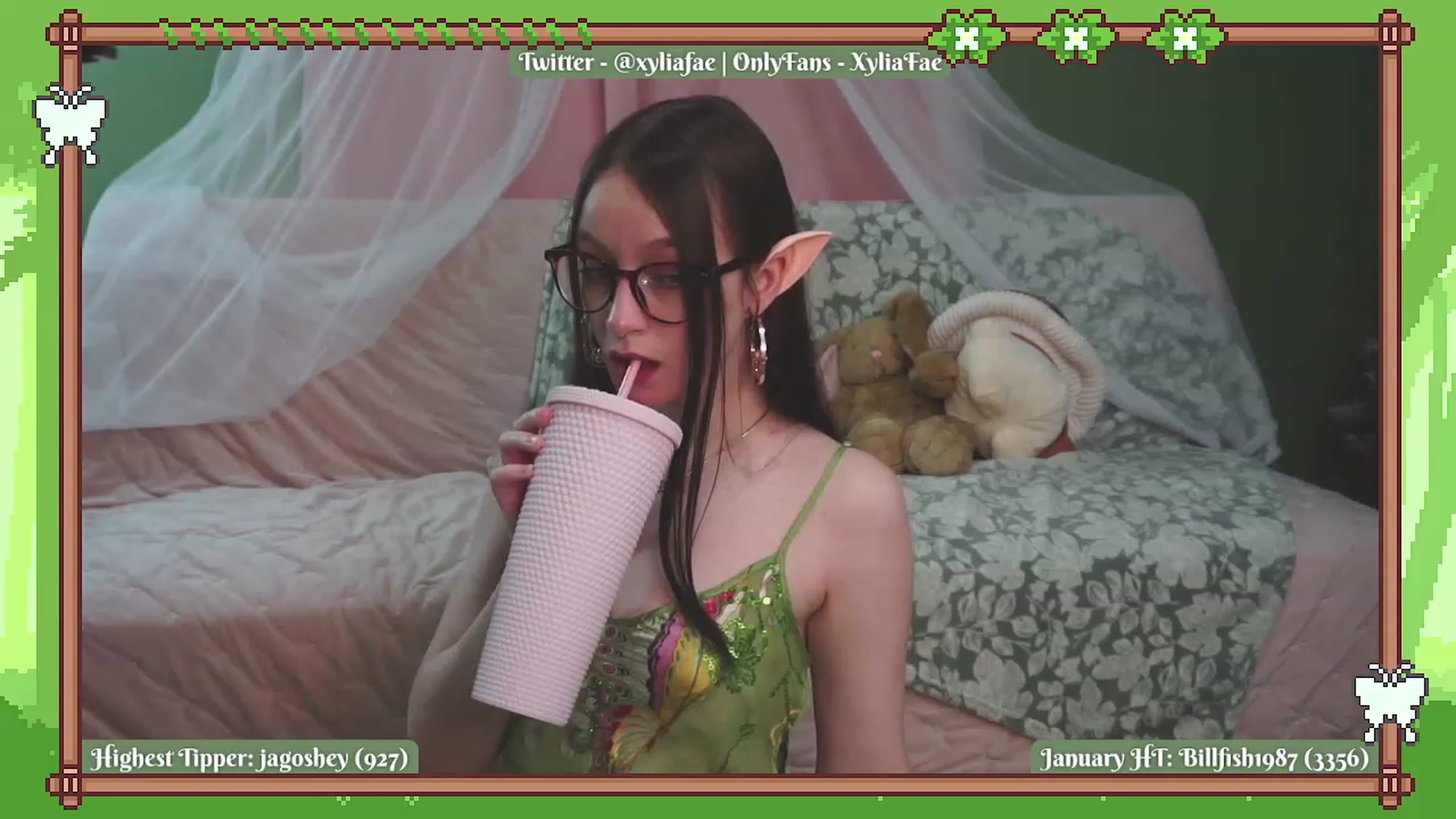 Gallery image thumbnail from XyliaFae's myfreecams stream on, 01/20/2023, 05:02 image 4 of 20