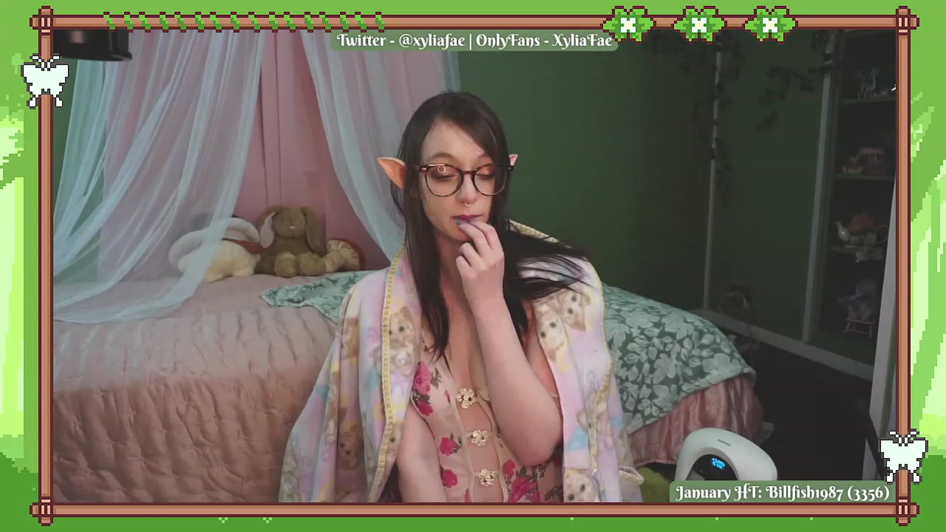 Gallery image thumbnail from XyliaFae's myfreecams stream on, 01/27/2023, 03:57 image 14 of 20