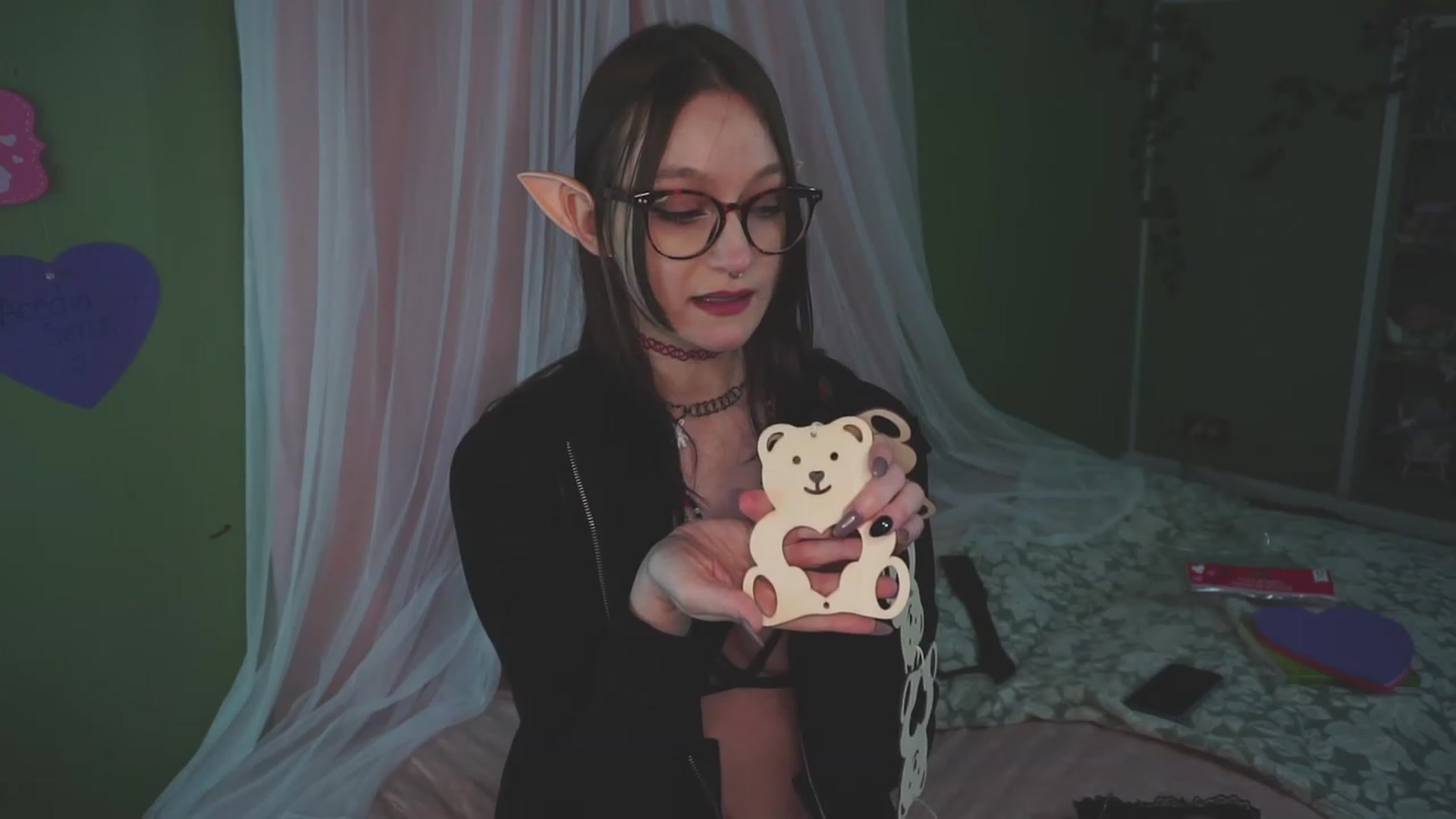 Gallery image thumbnail from XyliaFae's myfreecams stream on, 02/04/2023, 03:02 image 4 of 20