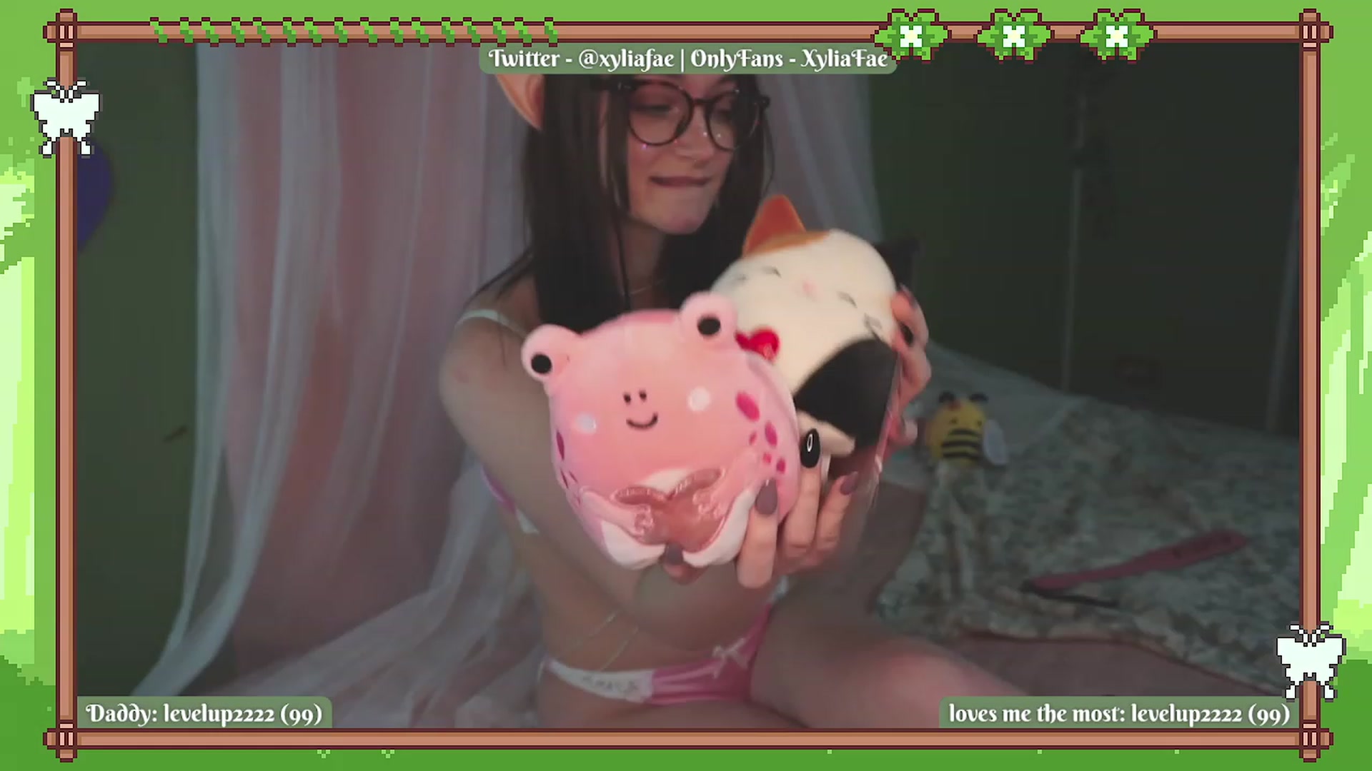 Gallery image thumbnail from XyliaFae's myfreecams stream on, 02/12/2023, 04:19 image 1 of 20