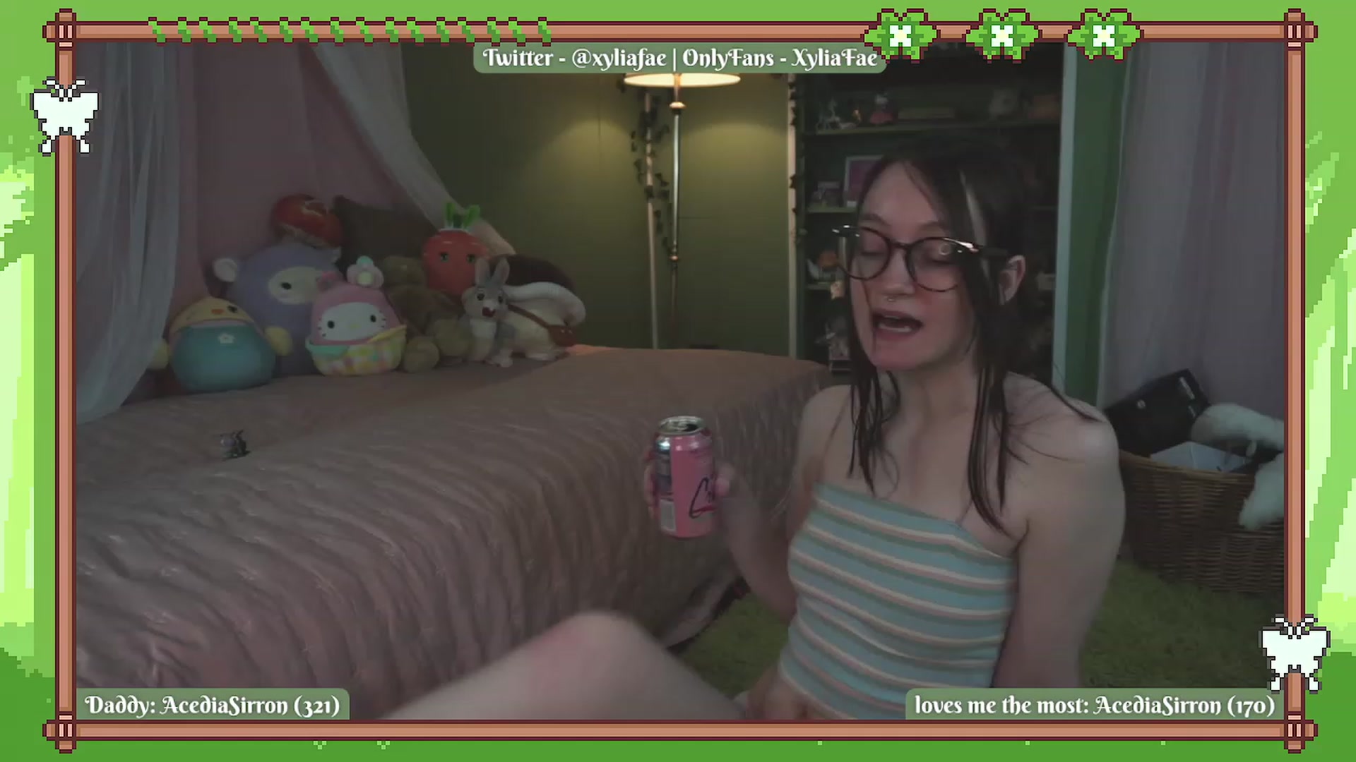 Gallery image thumbnail from XyliaFae's myfreecams stream on, 04/16/2023, 21:32 image 17 of 20
