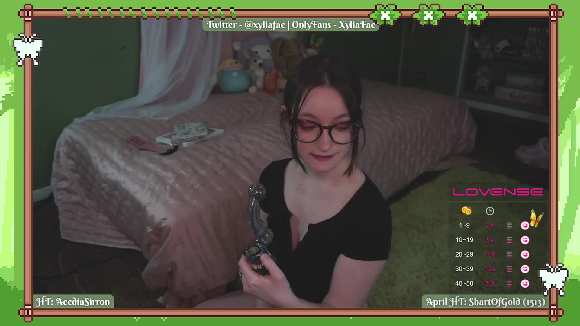 Gallery image thumbnail from XyliaFae's myfreecams stream on, 04/19/2023, 24:06 image 5 of 20