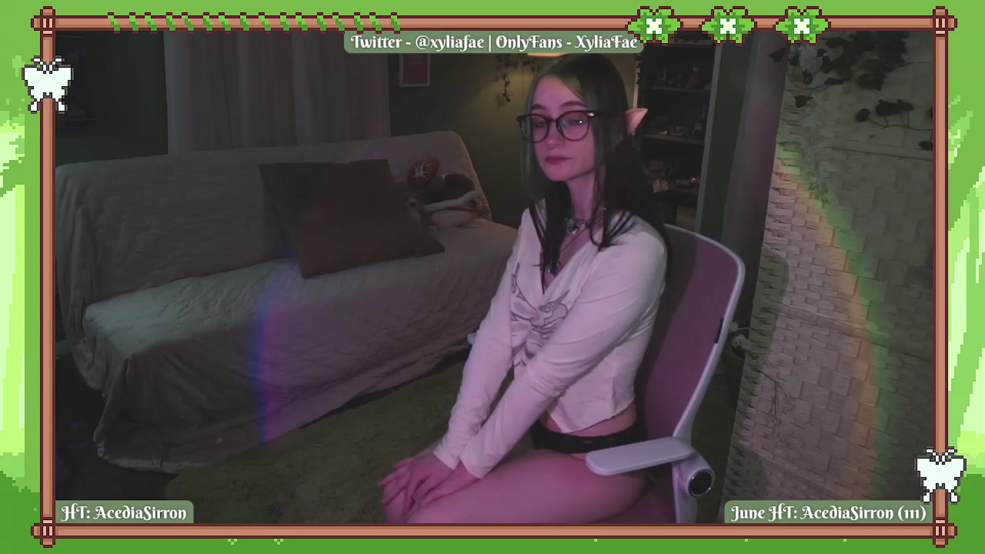 Gallery image thumbnail from XyliaFae's myfreecams stream on, 06/10/2023, 23:53 image 9 of 20