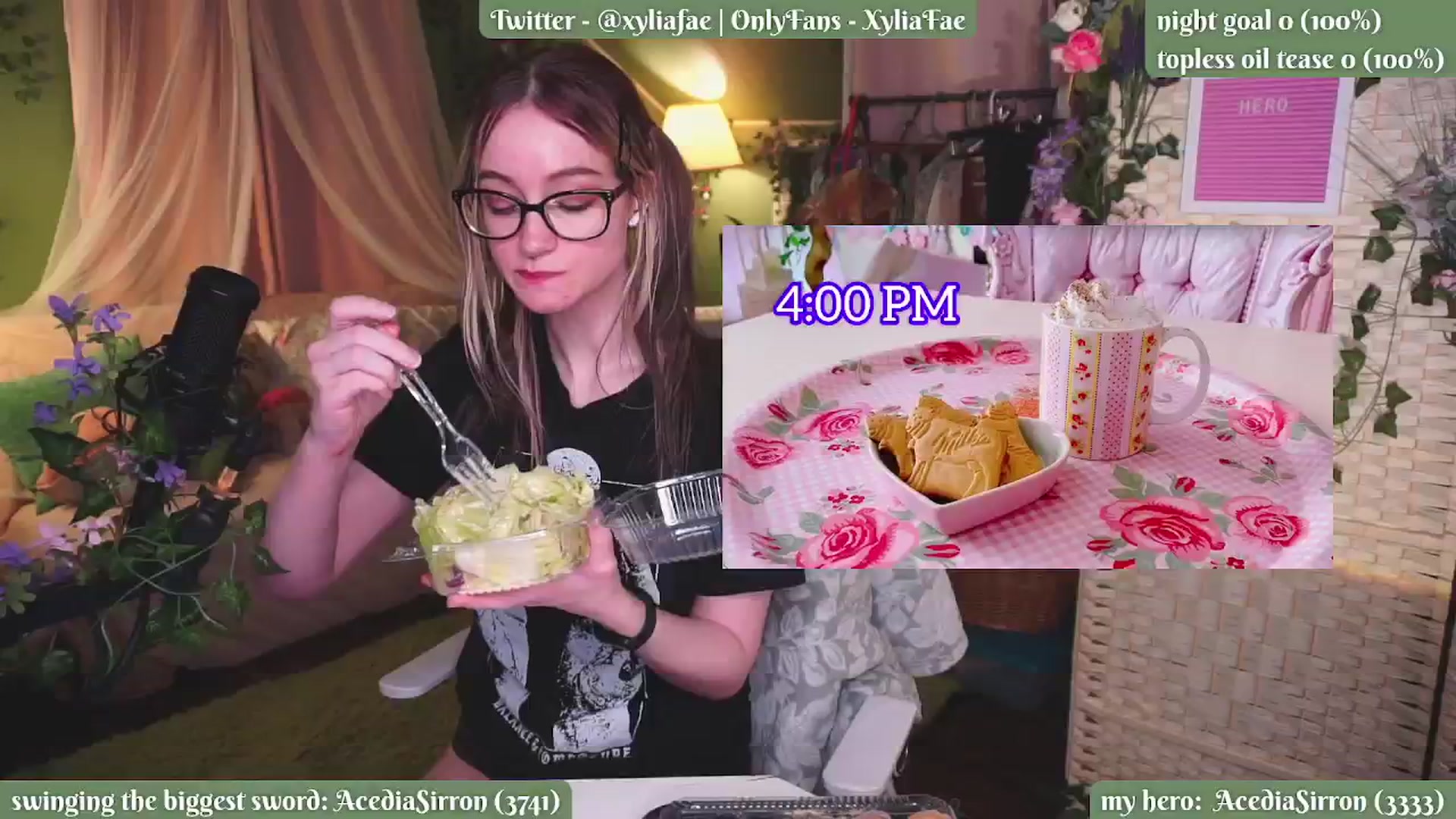 Gallery image thumbnail from XyliaFae's myfreecams stream on, 06/10/2024, 07:30 image 6 of 20