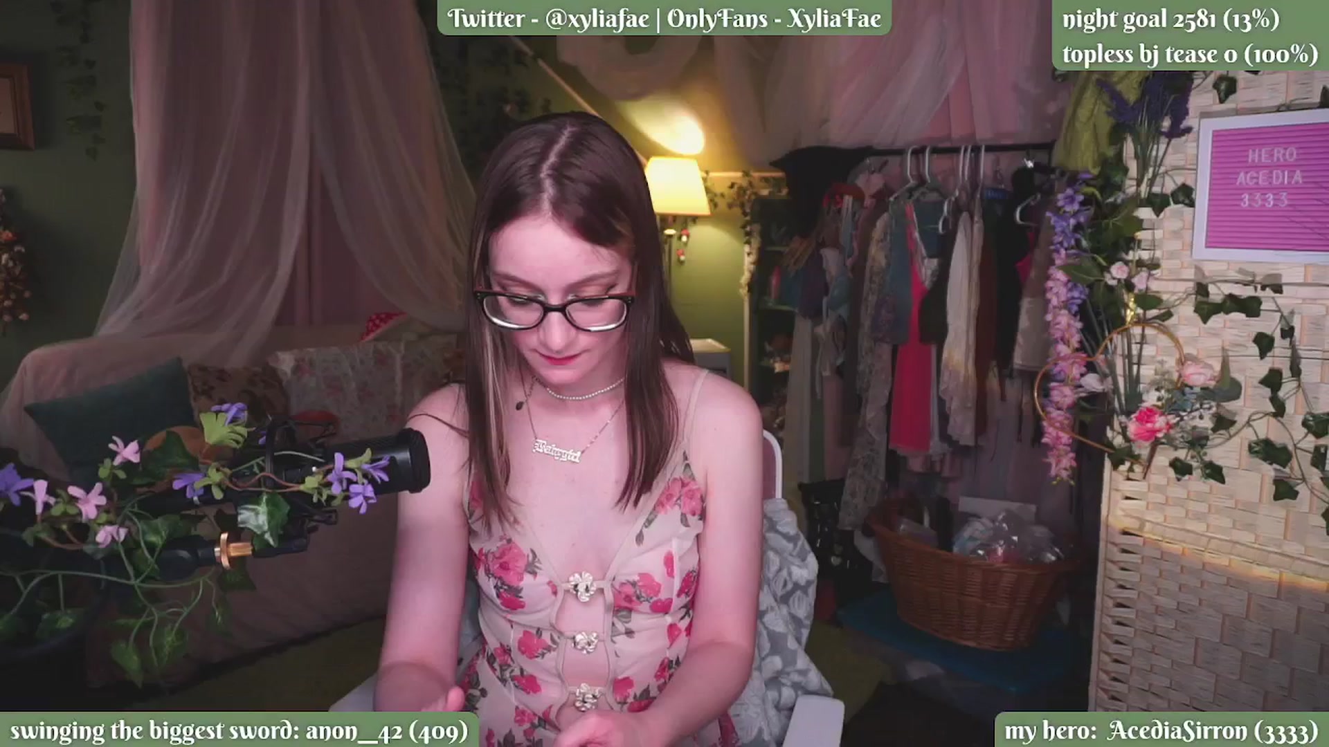 Gallery image thumbnail from XyliaFae's myfreecams stream on, 07/01/2024, 04:11 image 17 of 20