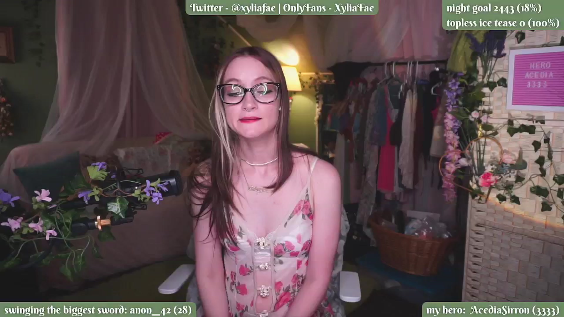 Gallery image thumbnail from XyliaFae's myfreecams stream on, 07/01/2024, 04:11 image 2 of 20