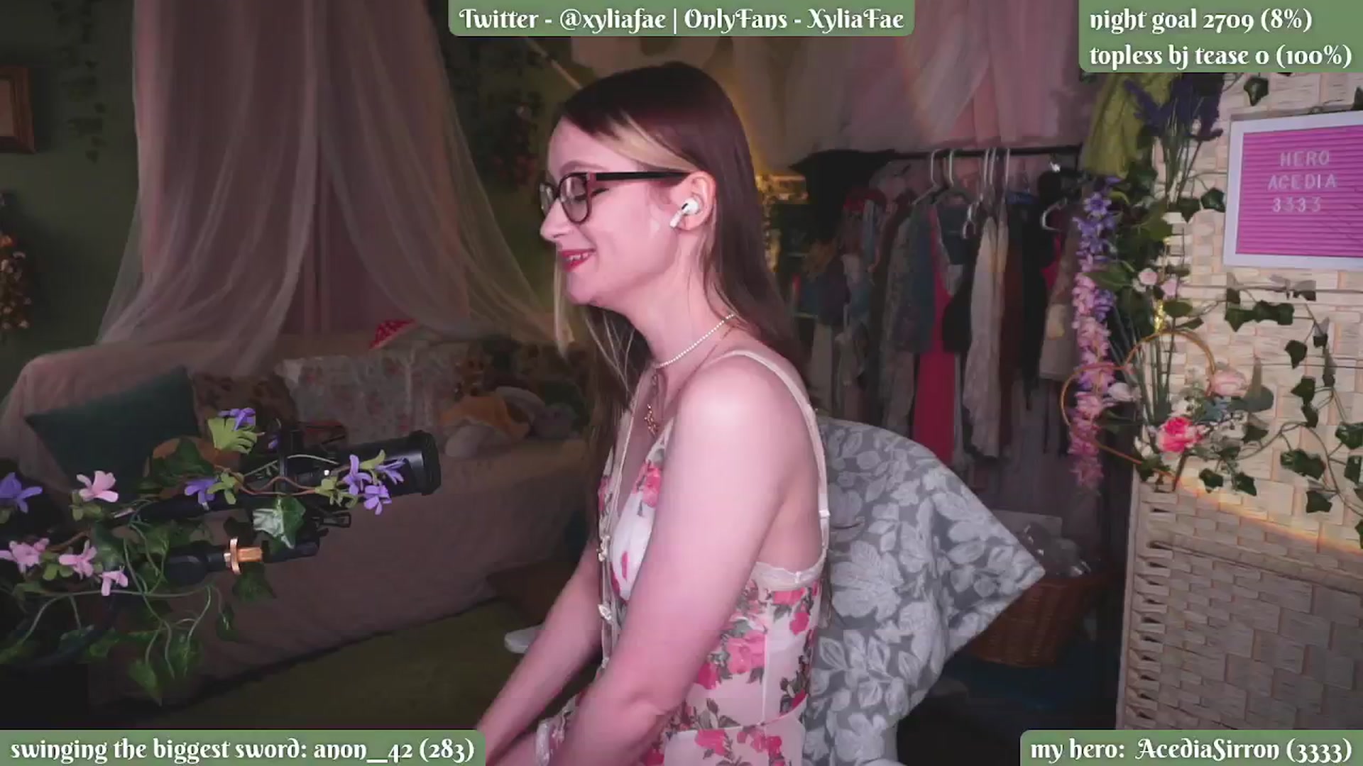 Gallery image thumbnail from XyliaFae's myfreecams stream on, 07/01/2024, 04:11 image 11 of 20