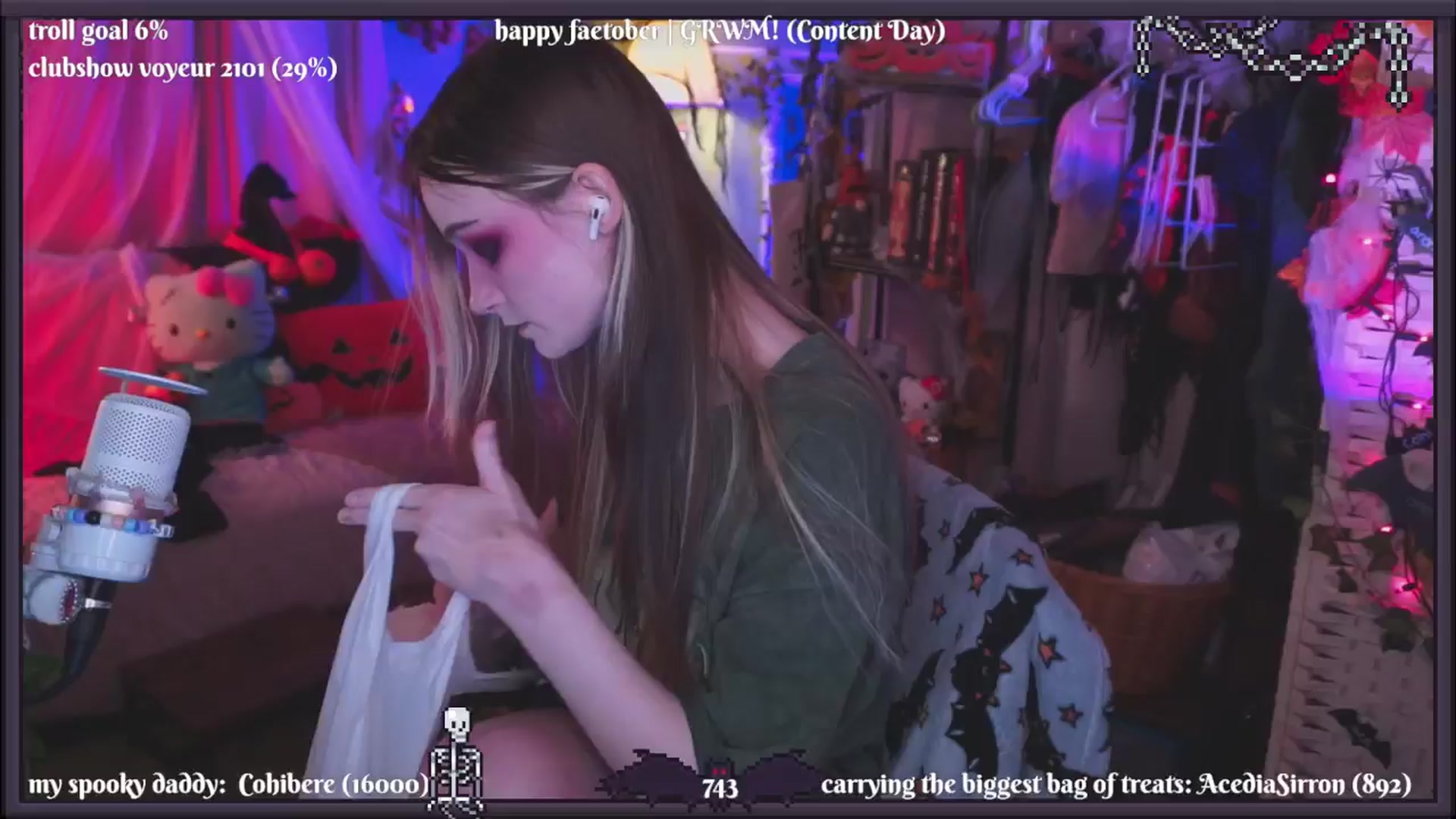 Gallery image thumbnail from XyliaFae's myfreecams stream on, 10/18/2024, 03:50 image 9 of 20