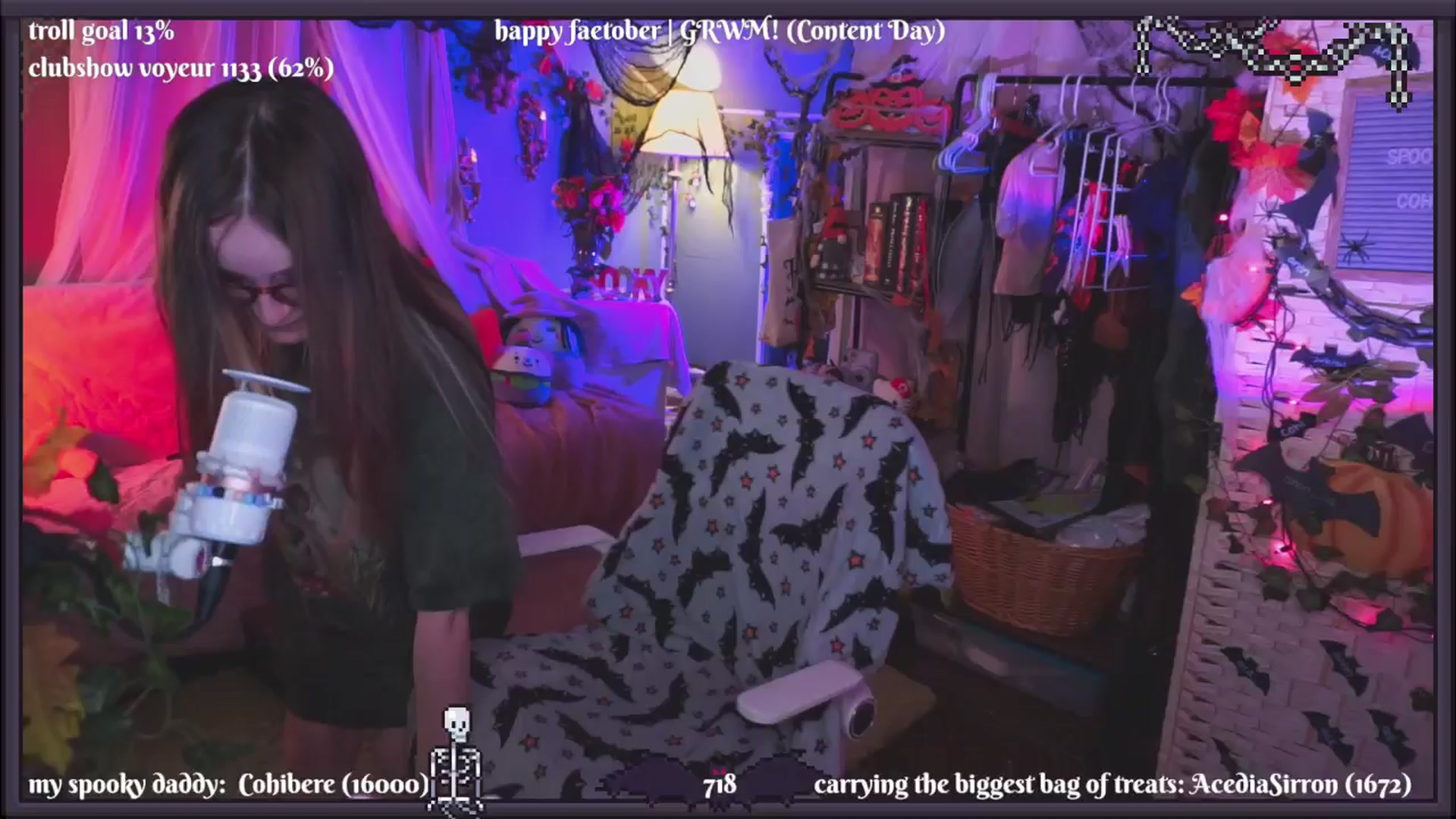 Gallery image thumbnail from XyliaFae's myfreecams stream on, 10/18/2024, 03:50 image 14 of 20