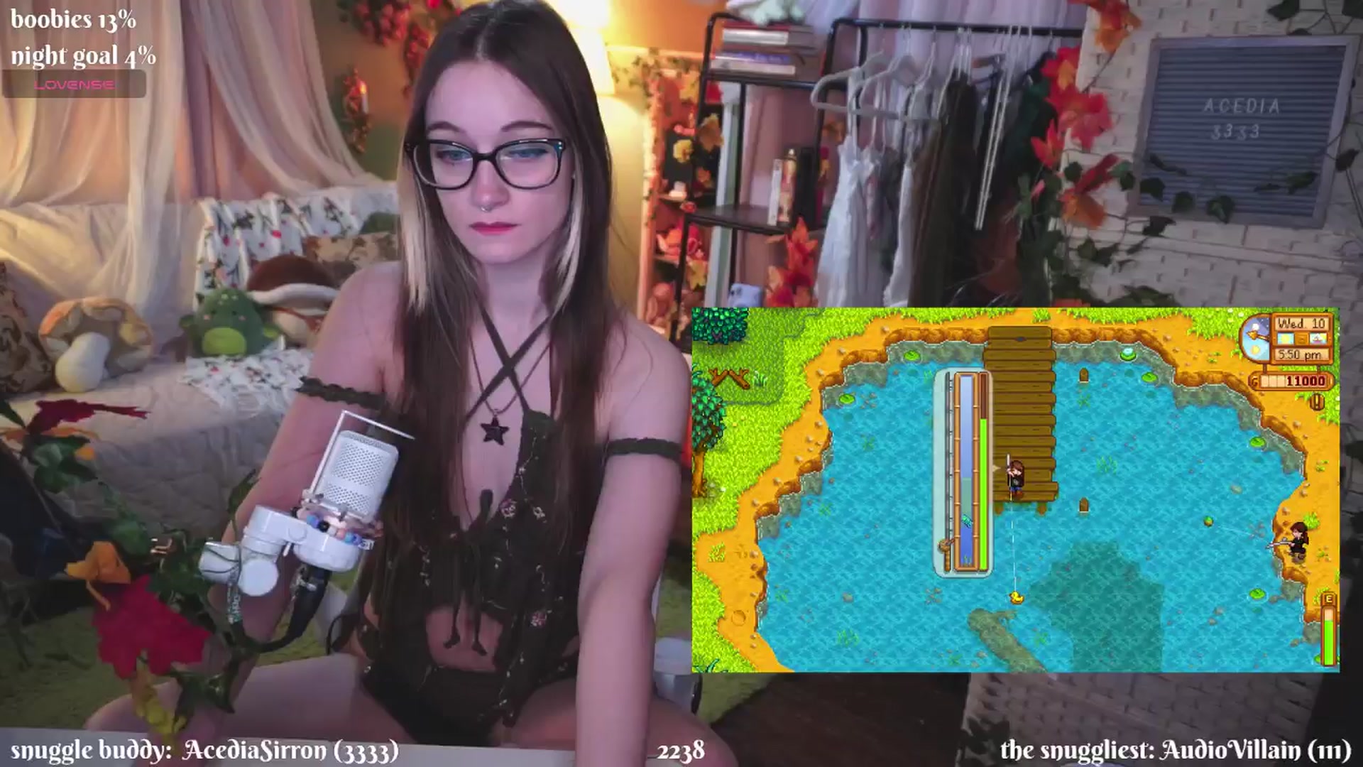 Gallery image thumbnail from XyliaFae's myfreecams stream on, 11/10/2024, 06:43 image 11 of 20