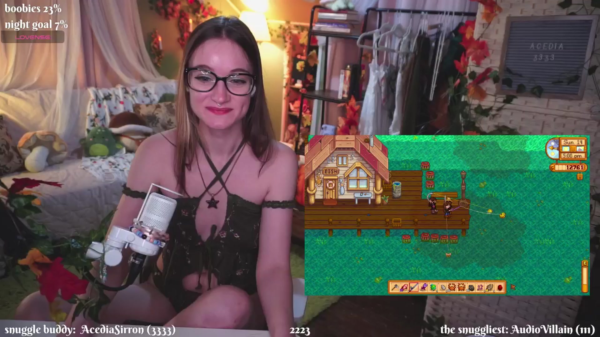 Gallery image thumbnail from XyliaFae's myfreecams stream on, 11/10/2024, 06:43 image 18 of 20