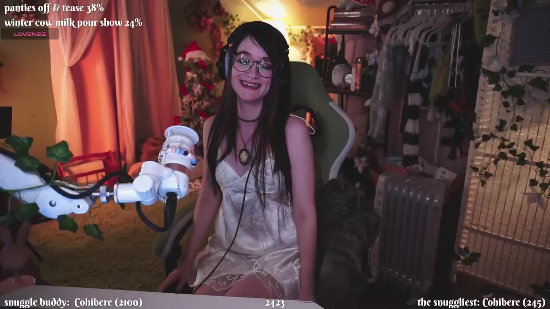 Gallery image thumbnail from XyliaFae's myfreecams stream on, 12/28/2024, 05:29 image 19 of 20