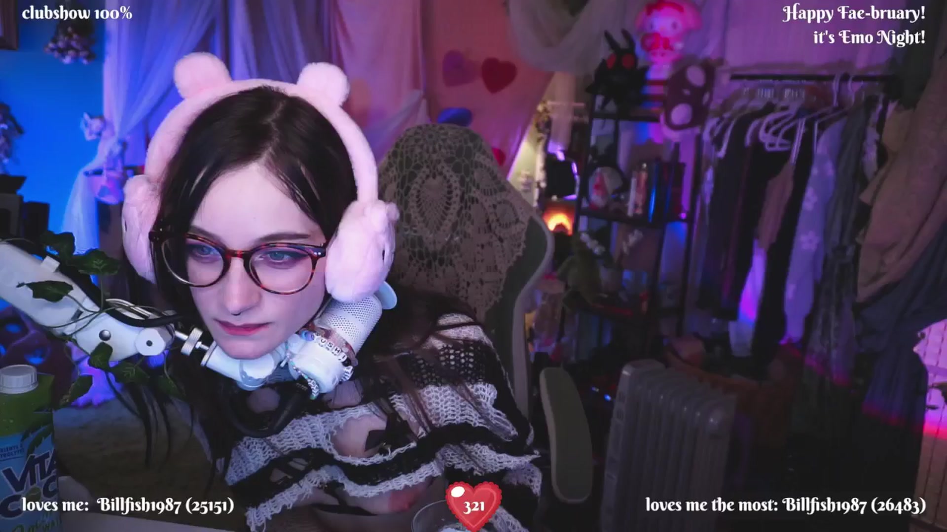 Gallery image thumbnail from XyliaFae's myfreecams stream on, 03/01/2025, 05:51 image 9 of 20