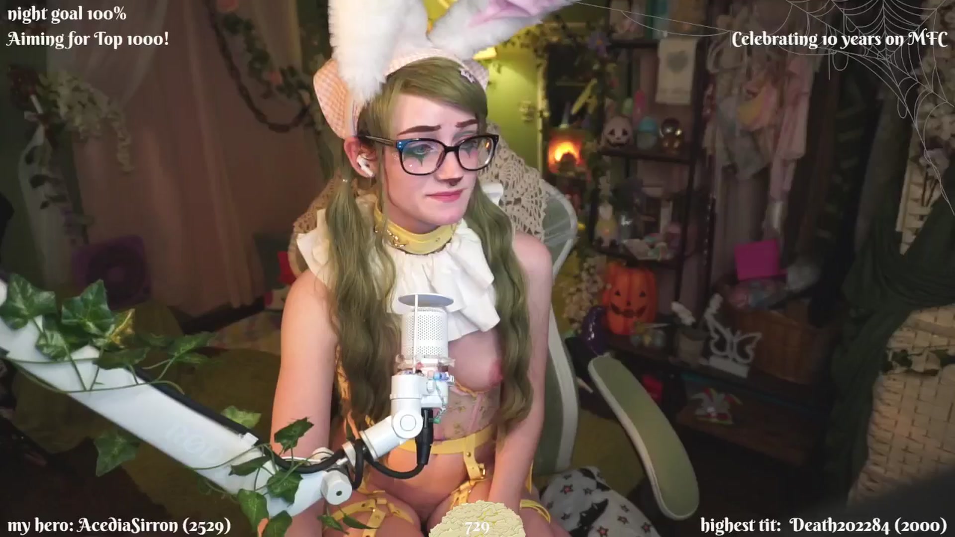 Gallery image thumbnail from XyliaFae's myfreecams stream on, 04/05/2025, 05:34 image 12 of 20