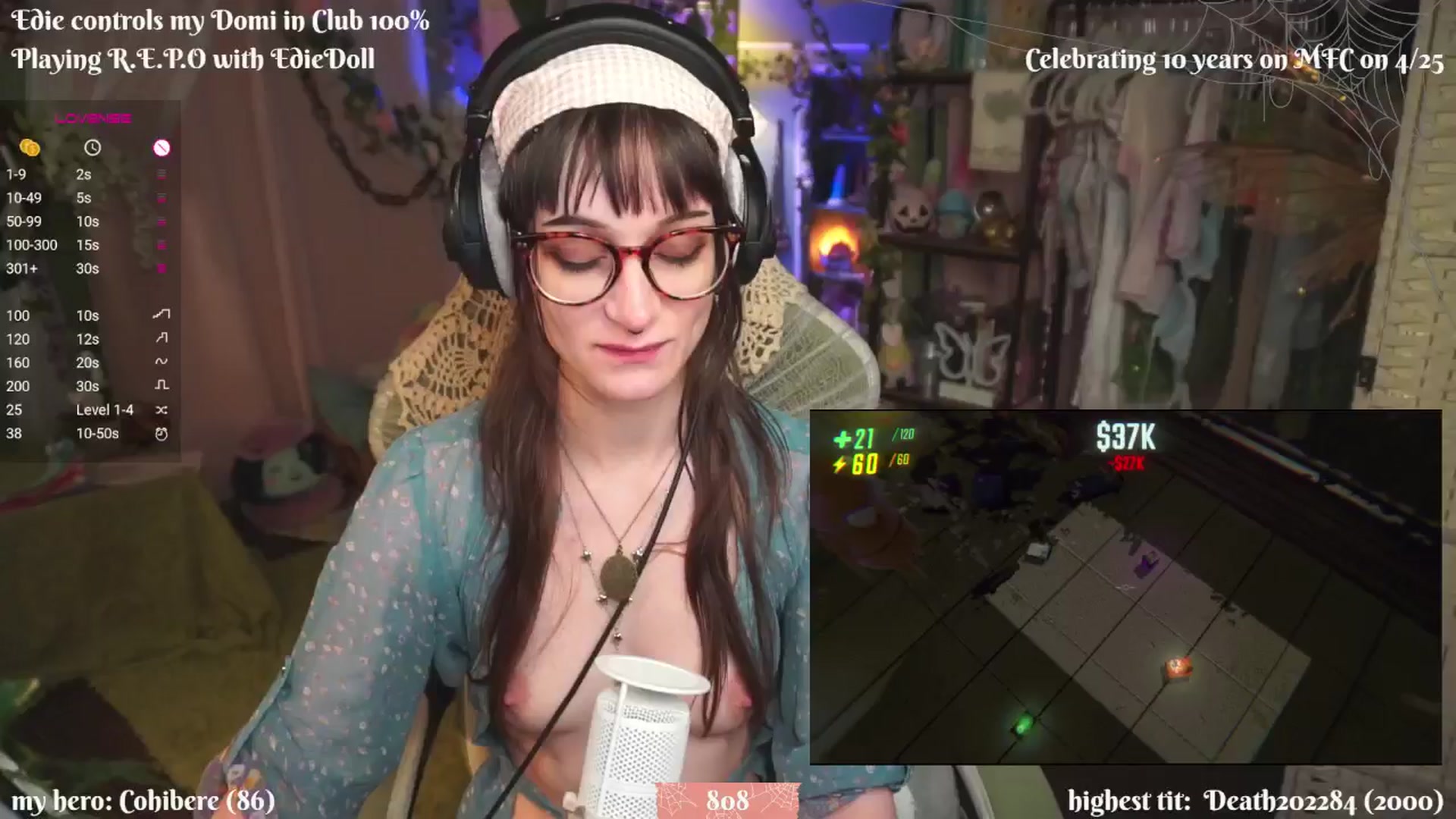Gallery image thumbnail from XyliaFae's myfreecams stream on, 04/12/2025, 07:59 image 4 of 20