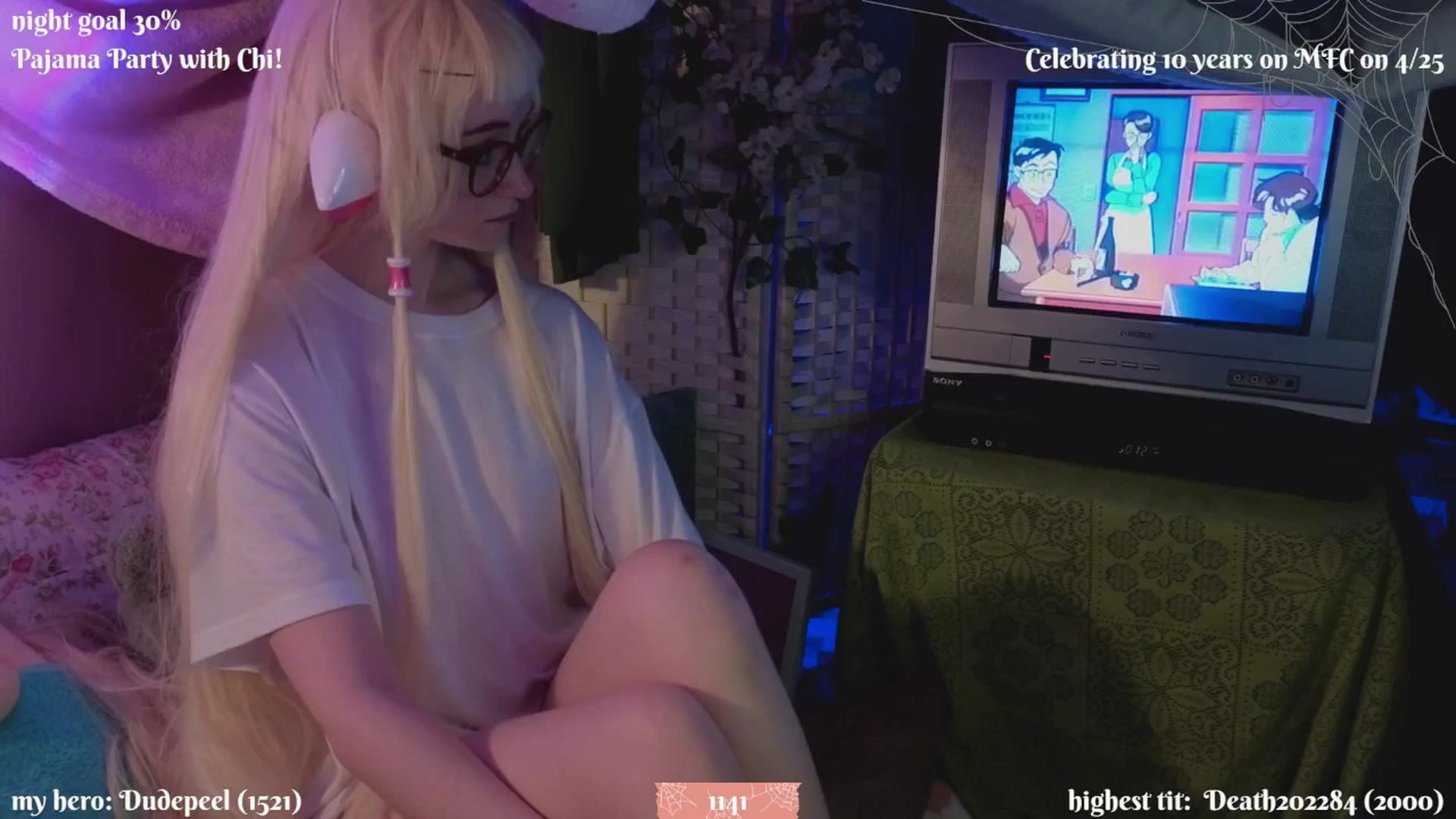 Gallery image thumbnail from XyliaFae's myfreecams stream on, 04/19/2025, 04:45 image 6 of 20