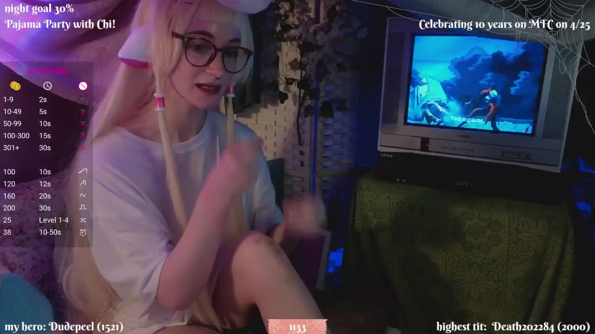 Gallery image thumbnail from XyliaFae's myfreecams stream on, 04/19/2025, 04:45 image 12 of 20