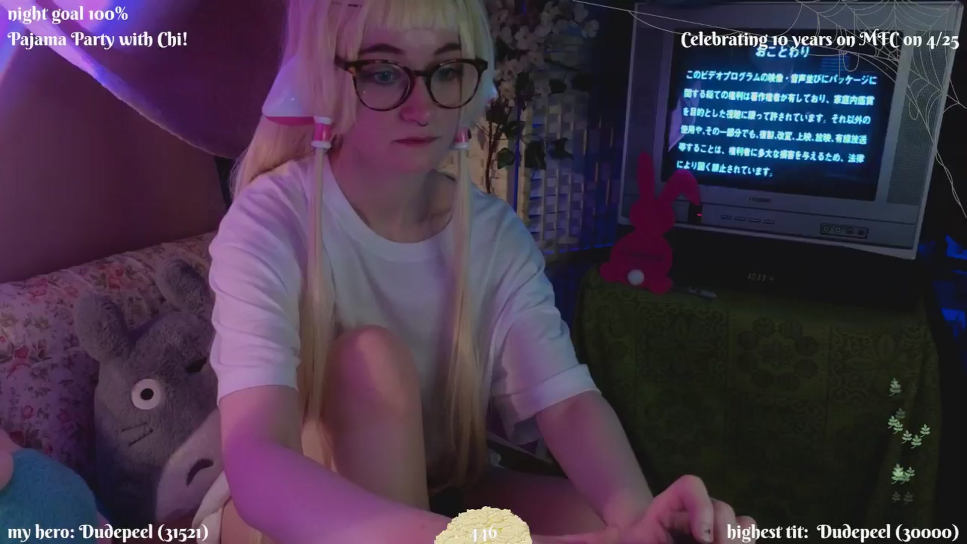 Gallery image thumbnail from XyliaFae's myfreecams stream on, 04/19/2025, 05:22 image 19 of 20