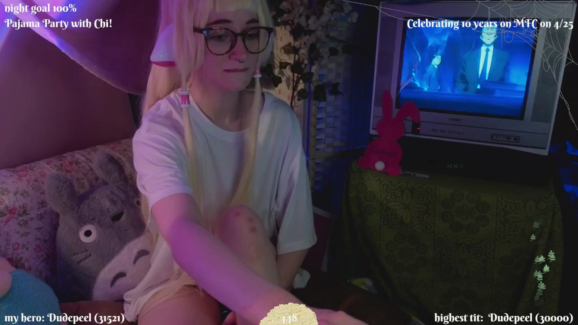 Gallery image thumbnail from XyliaFae's myfreecams stream on, 04/19/2025, 05:22 image 5 of 20