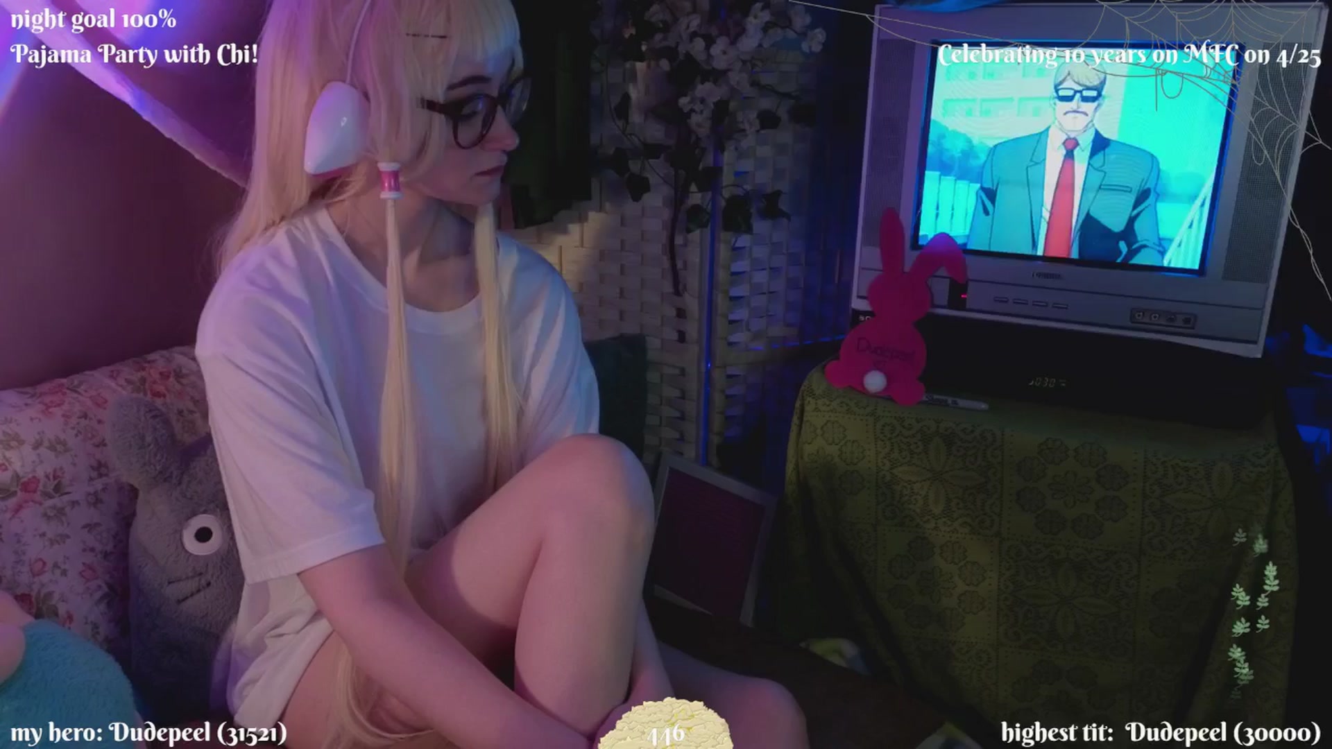 Gallery image thumbnail from XyliaFae's myfreecams stream on, 04/19/2025, 05:22 image 16 of 20