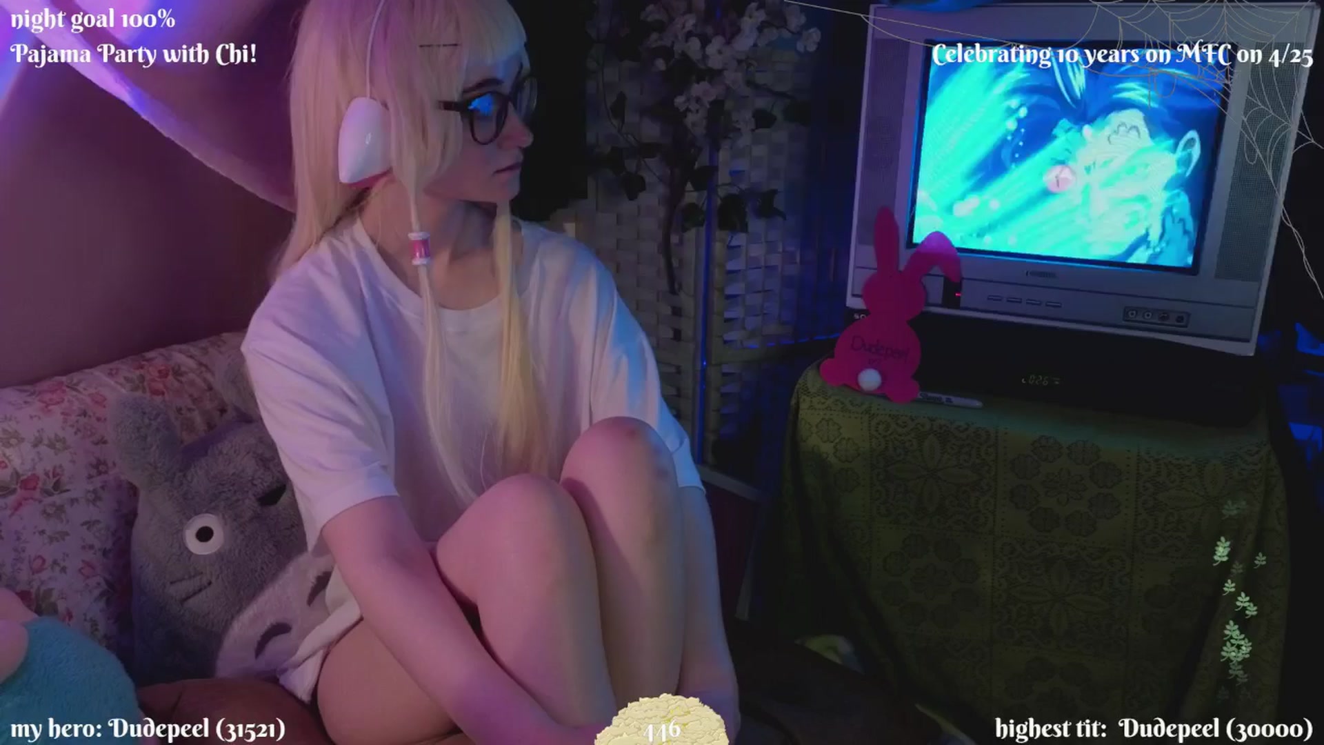 Gallery image thumbnail from XyliaFae's myfreecams stream on, 04/19/2025, 05:22 image 13 of 20