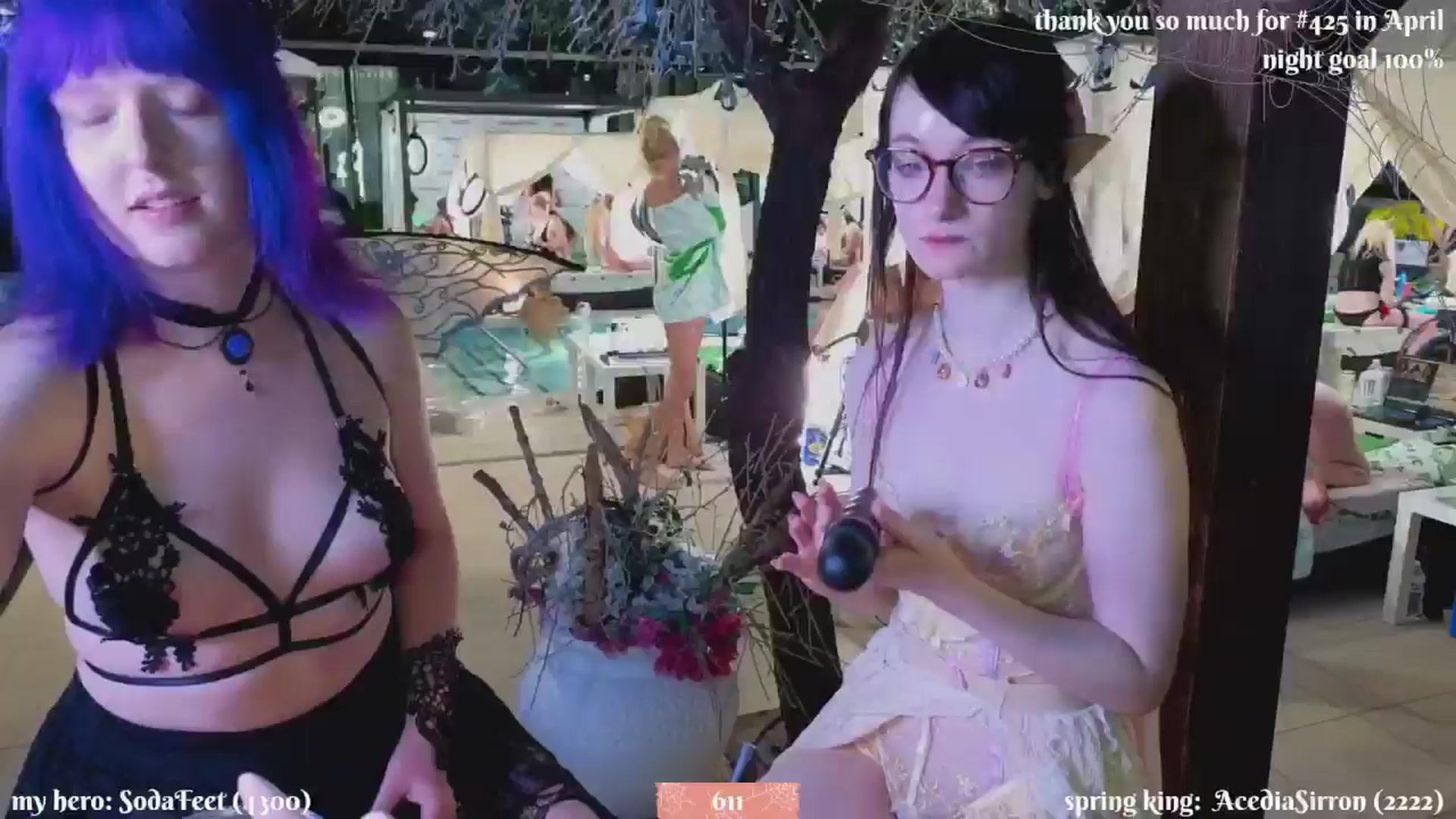 Gallery image thumbnail from XyliaFae's myfreecams stream on, 05/22/2025, 06:16 image 12 of 20