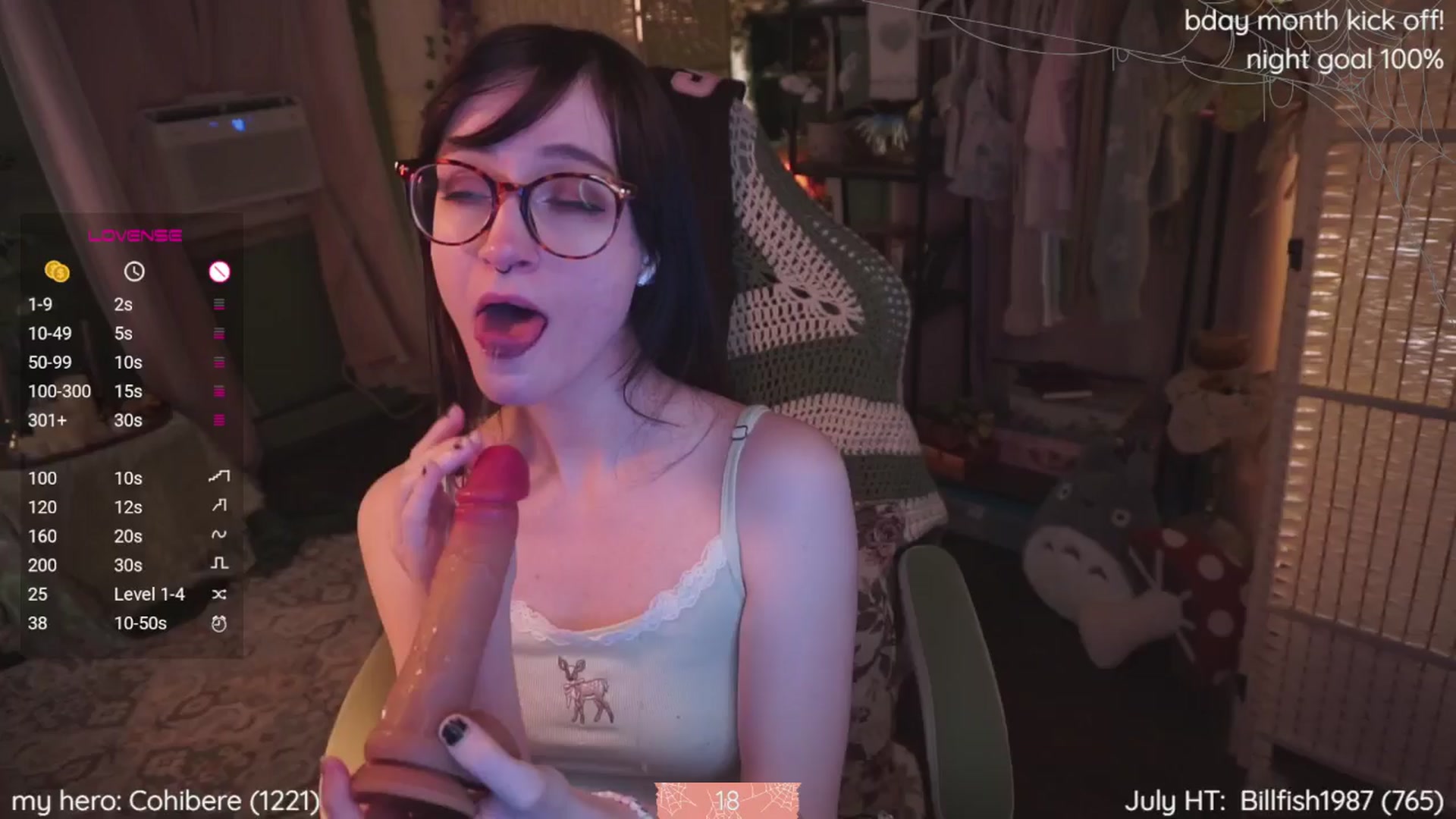 Gallery image thumbnail from XyliaFae's myfreecams stream on, 08/01/2025, 07:53 image 11 of 20
