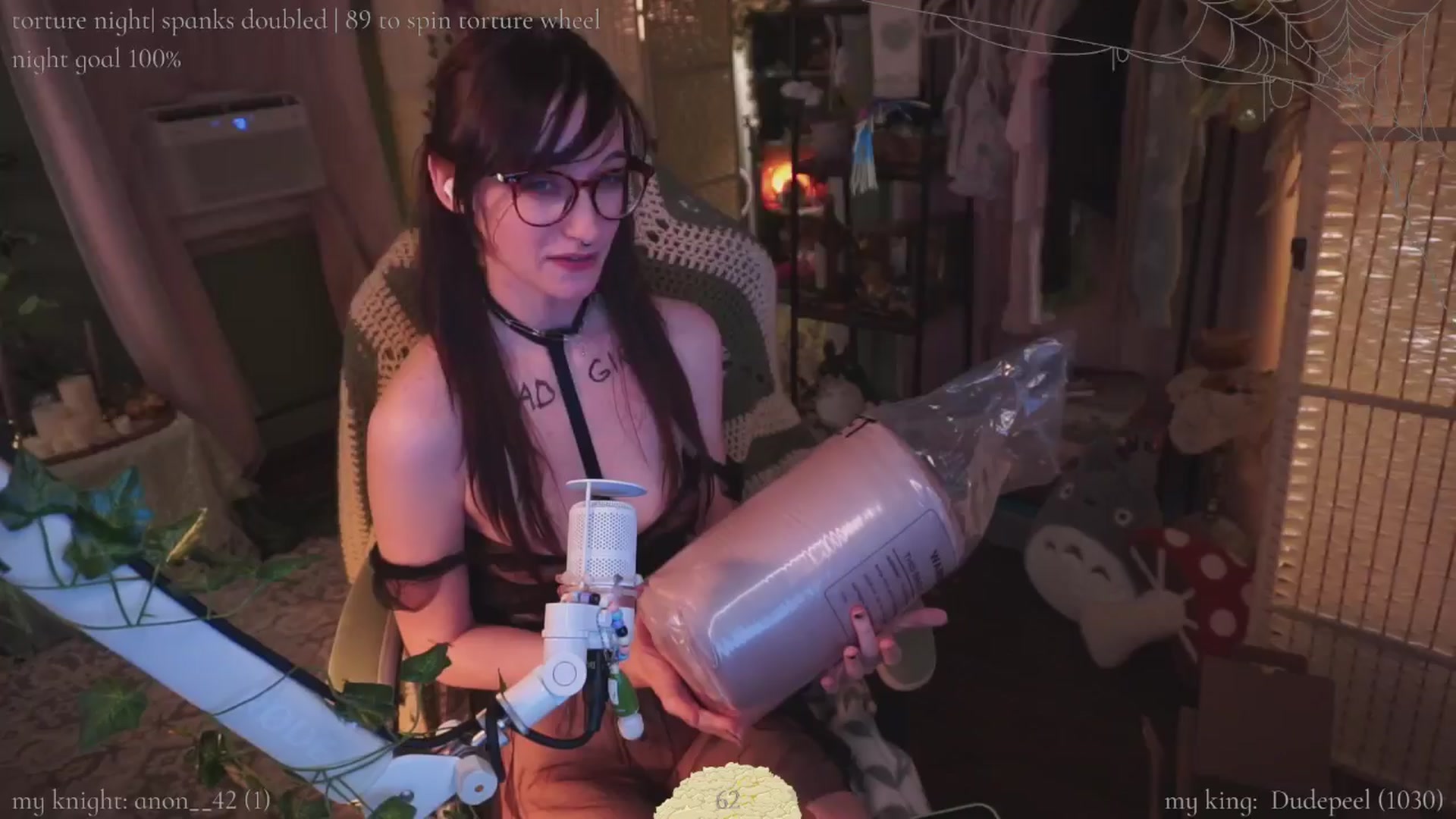 Gallery image thumbnail from XyliaFae's myfreecams stream on, 08/02/2025, 07:29 image 4 of 20