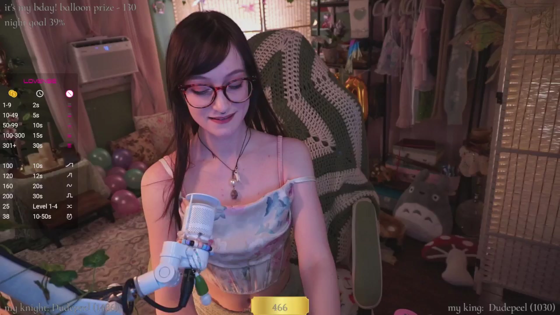 Gallery image thumbnail from XyliaFae's myfreecams stream on, 08/17/2025, 04:40 image 3 of 20