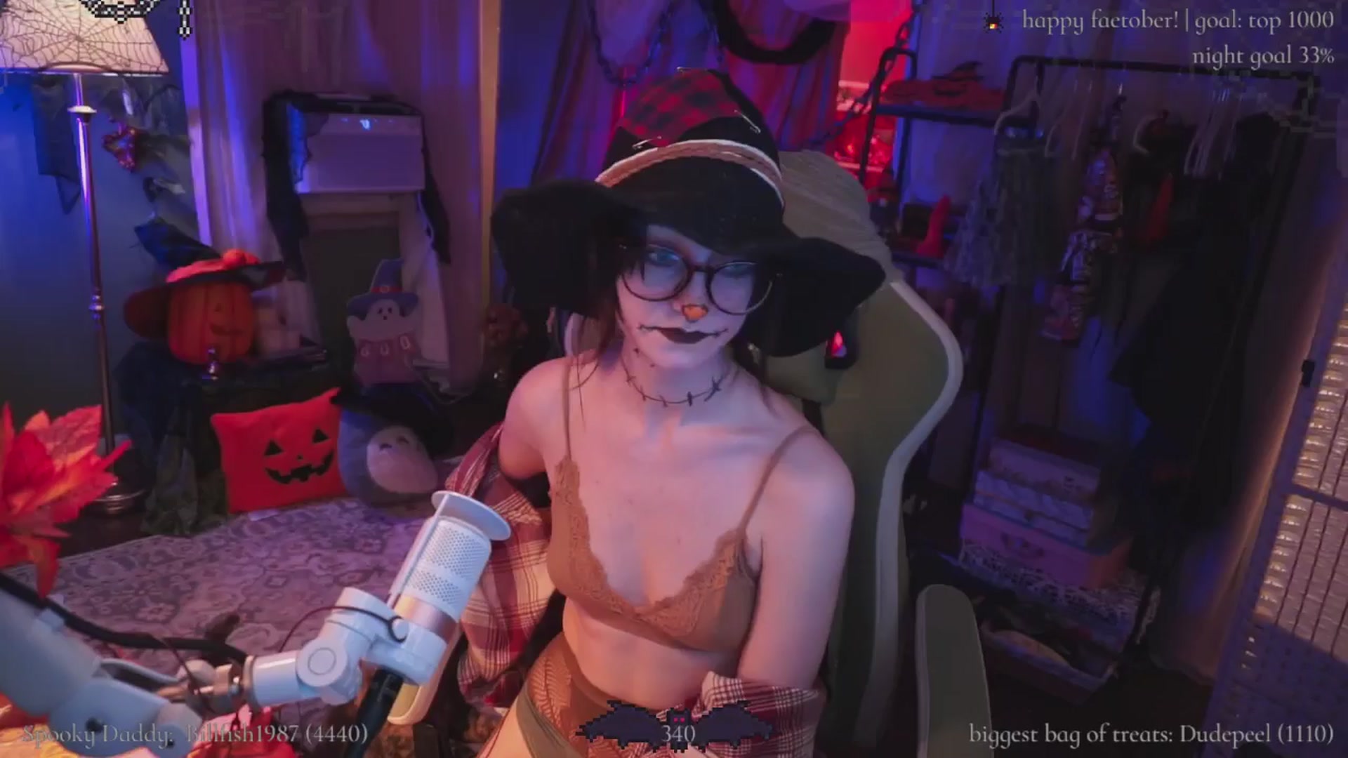 Gallery image thumbnail from XyliaFae's myfreecams stream on, 10/05/2025, 03:25 image 16 of 20