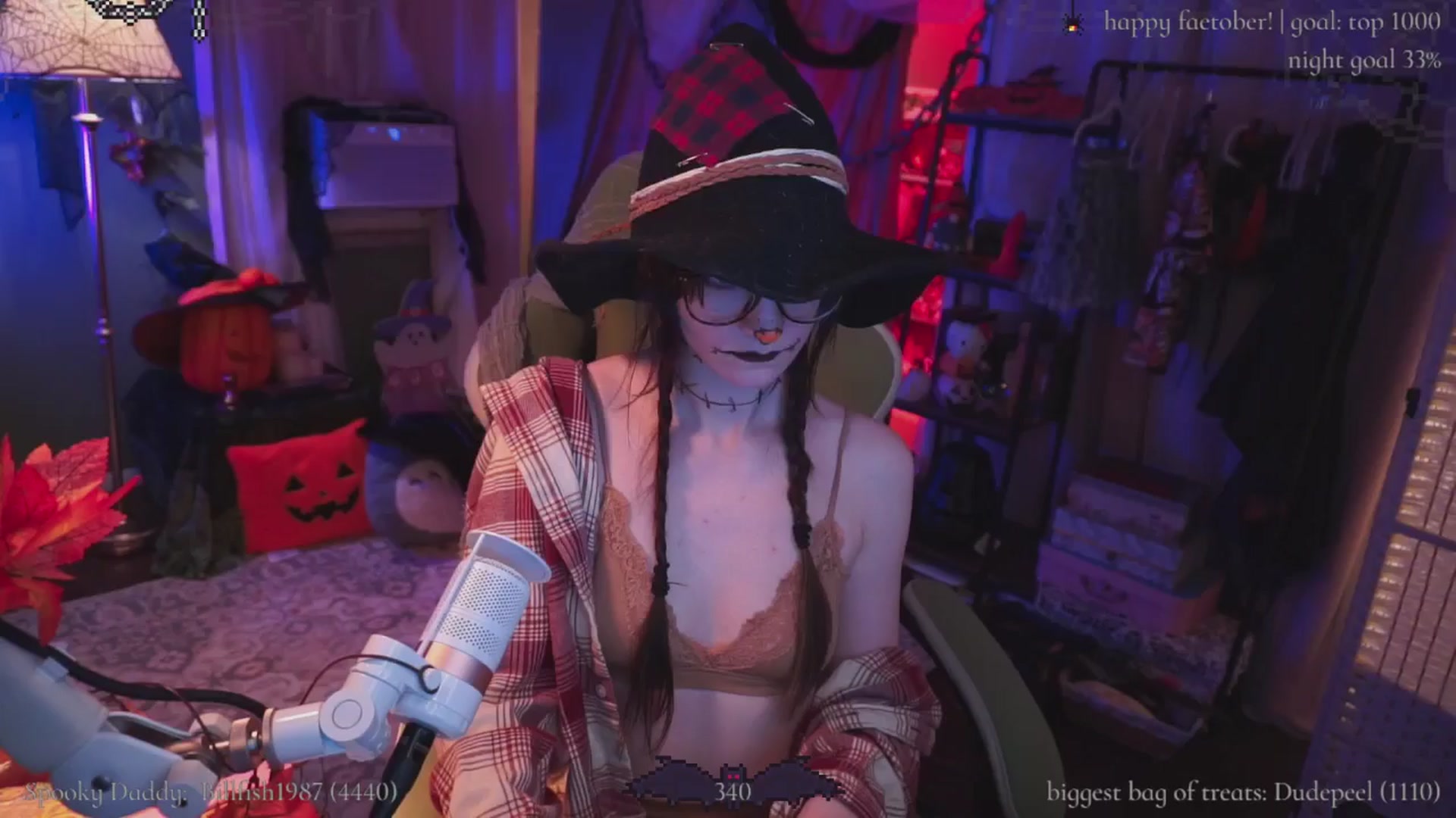 Gallery image thumbnail from XyliaFae's myfreecams stream on, 10/05/2025, 03:25 image 13 of 20
